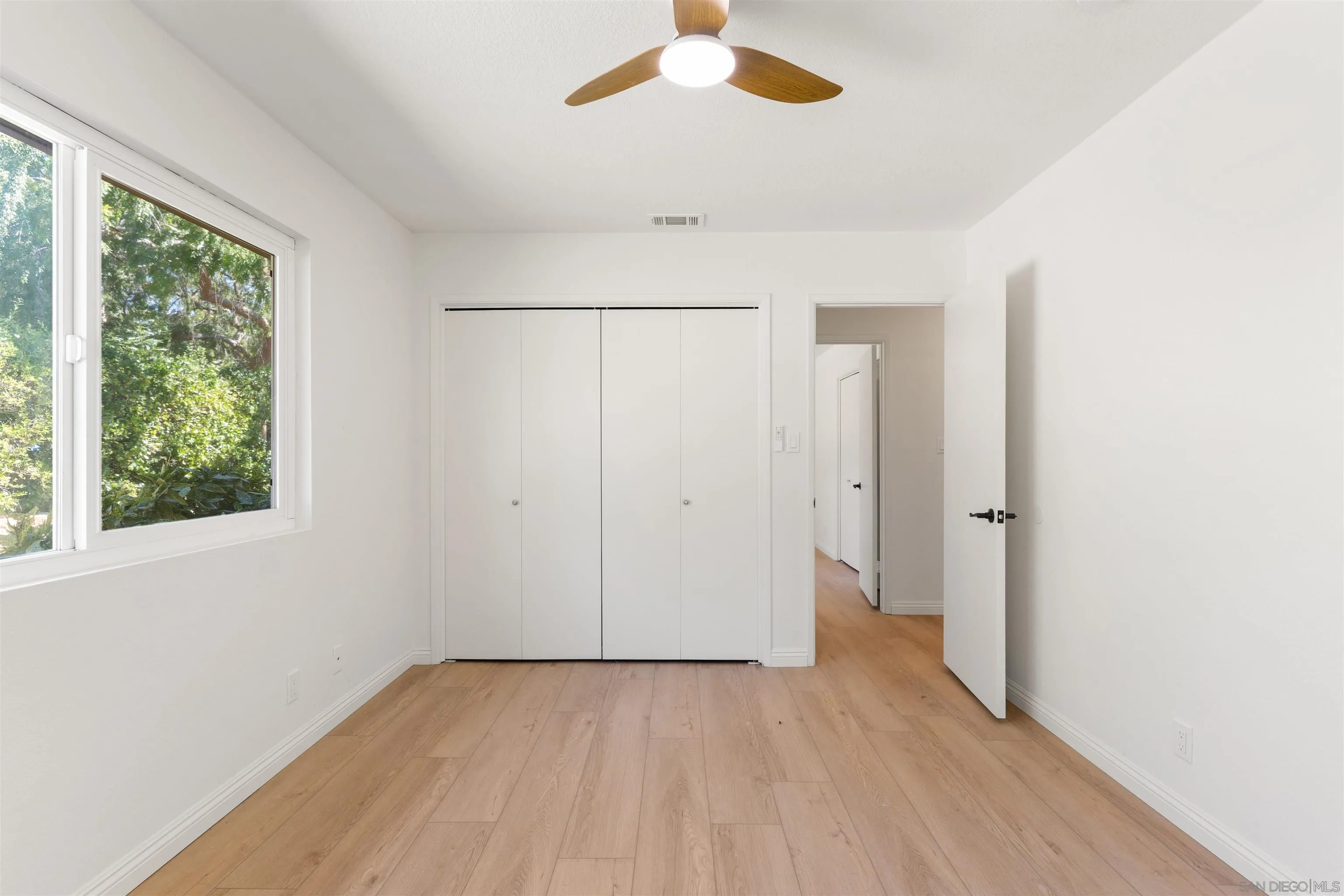 https://cdn.realtyfeed.com/cdn/127/260007060/9b626f31f1dbff62037da73103ba781d.webp