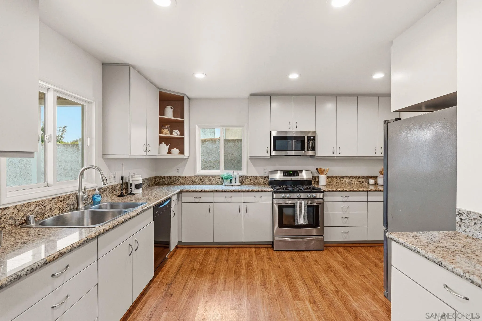 https://cdn.realtyfeed.com/cdn/127/260007064/75a3575fbd9b746599fe90dc719142d0.webp
