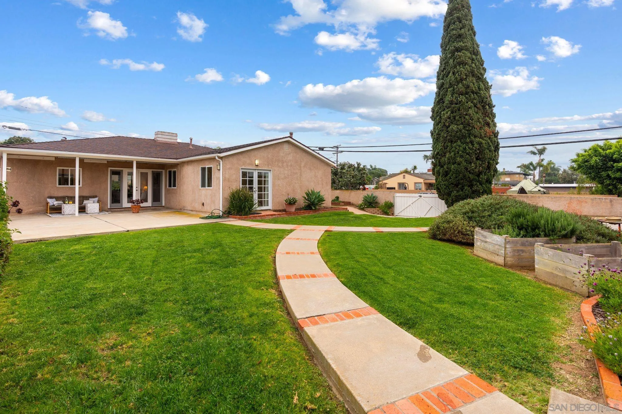 https://cdn.realtyfeed.com/cdn/127/260007064/aee03aababb7ee36579bd258a2779c83.webp
