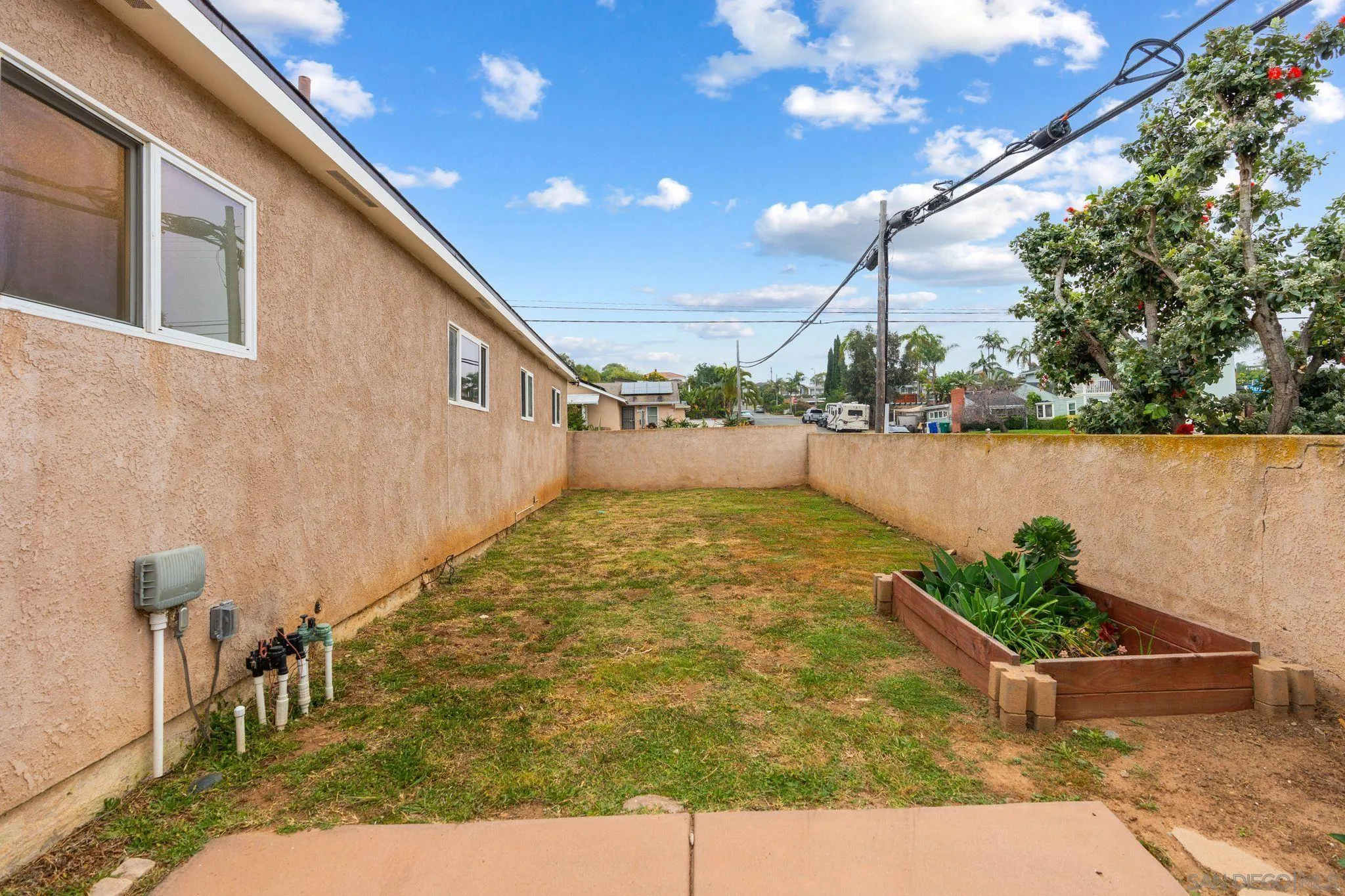https://cdn.realtyfeed.com/cdn/127/260007064/bf9f128f54d7c2b7462d5dd6bd4fc5b1.webp