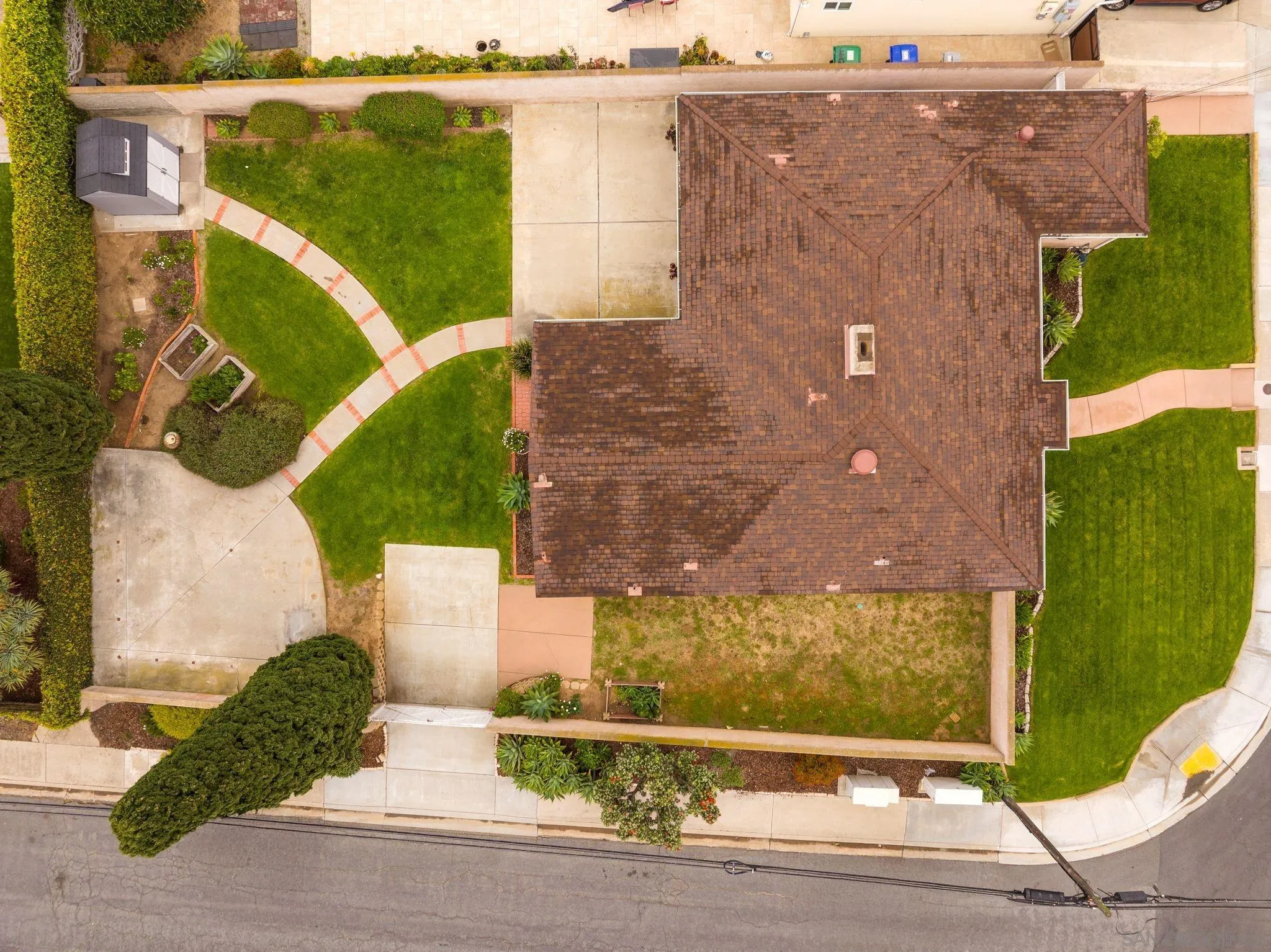 https://cdn.realtyfeed.com/cdn/127/260007064/d9985fe2fb400e2296d02083b627f597.webp