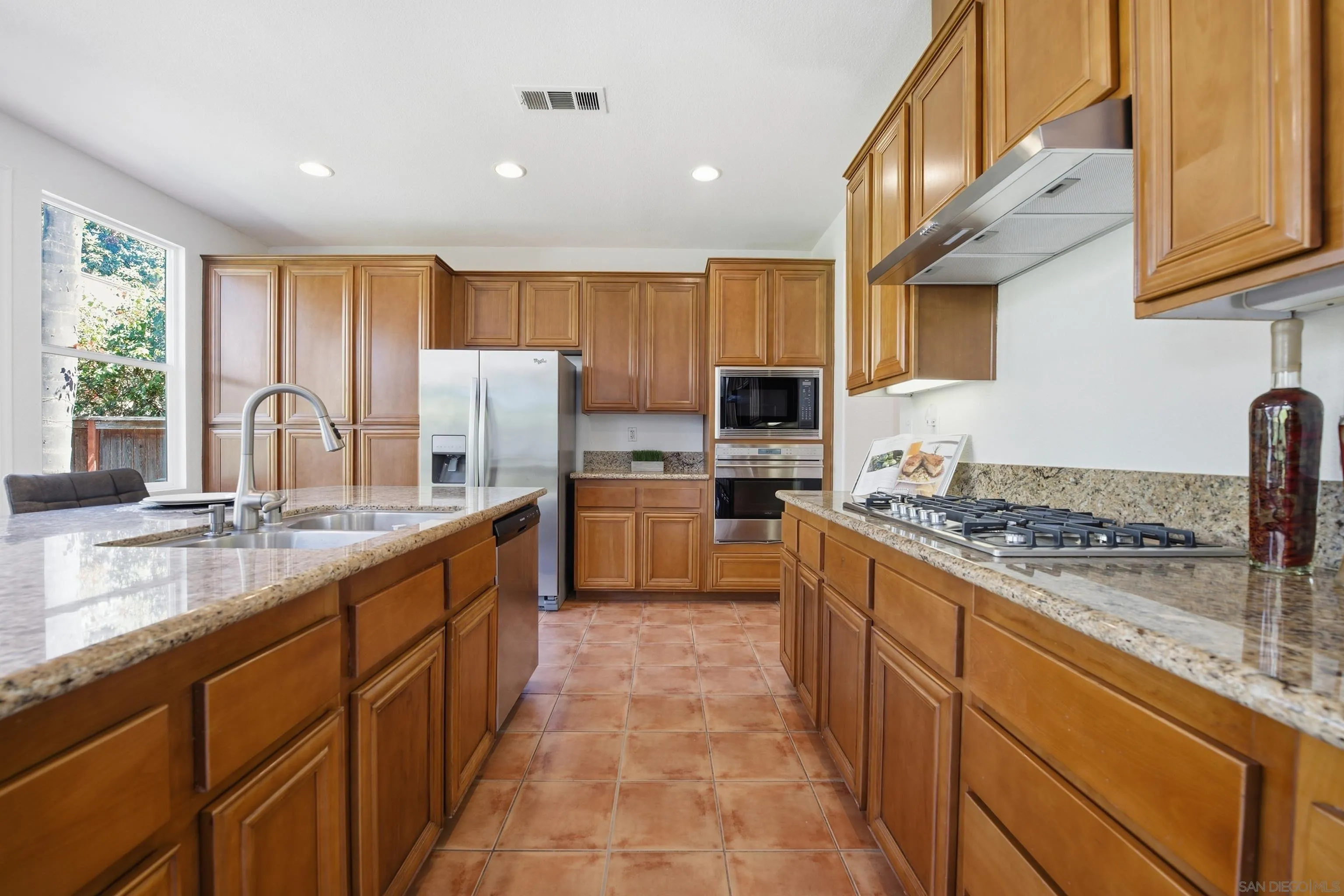 https://cdn.realtyfeed.com/cdn/127/260007068/32369f39874d1ed75353d6640369ce79.webp