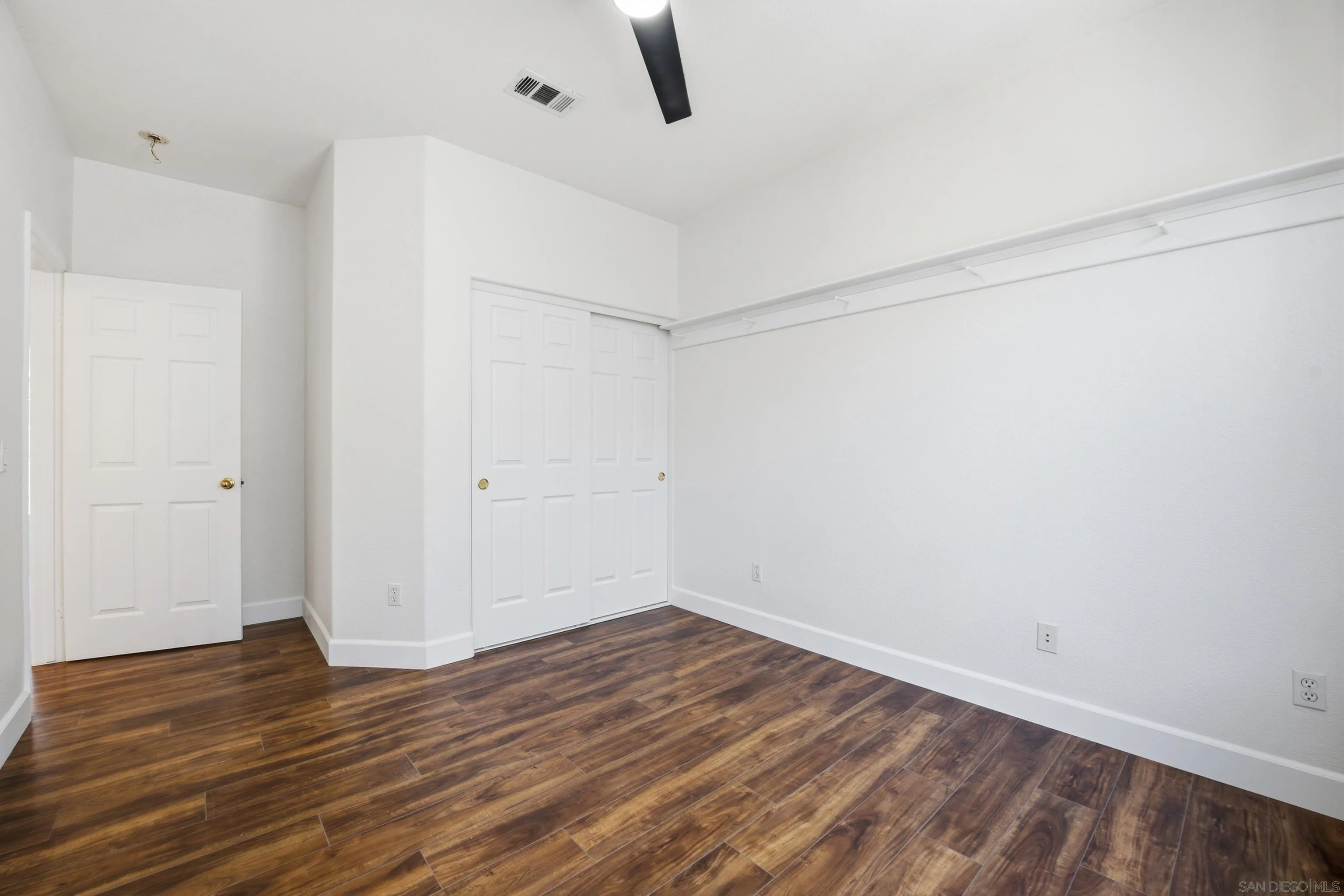 https://cdn.realtyfeed.com/cdn/127/260007068/a6a8be0272fea4736d71cd162d080dcc.webp