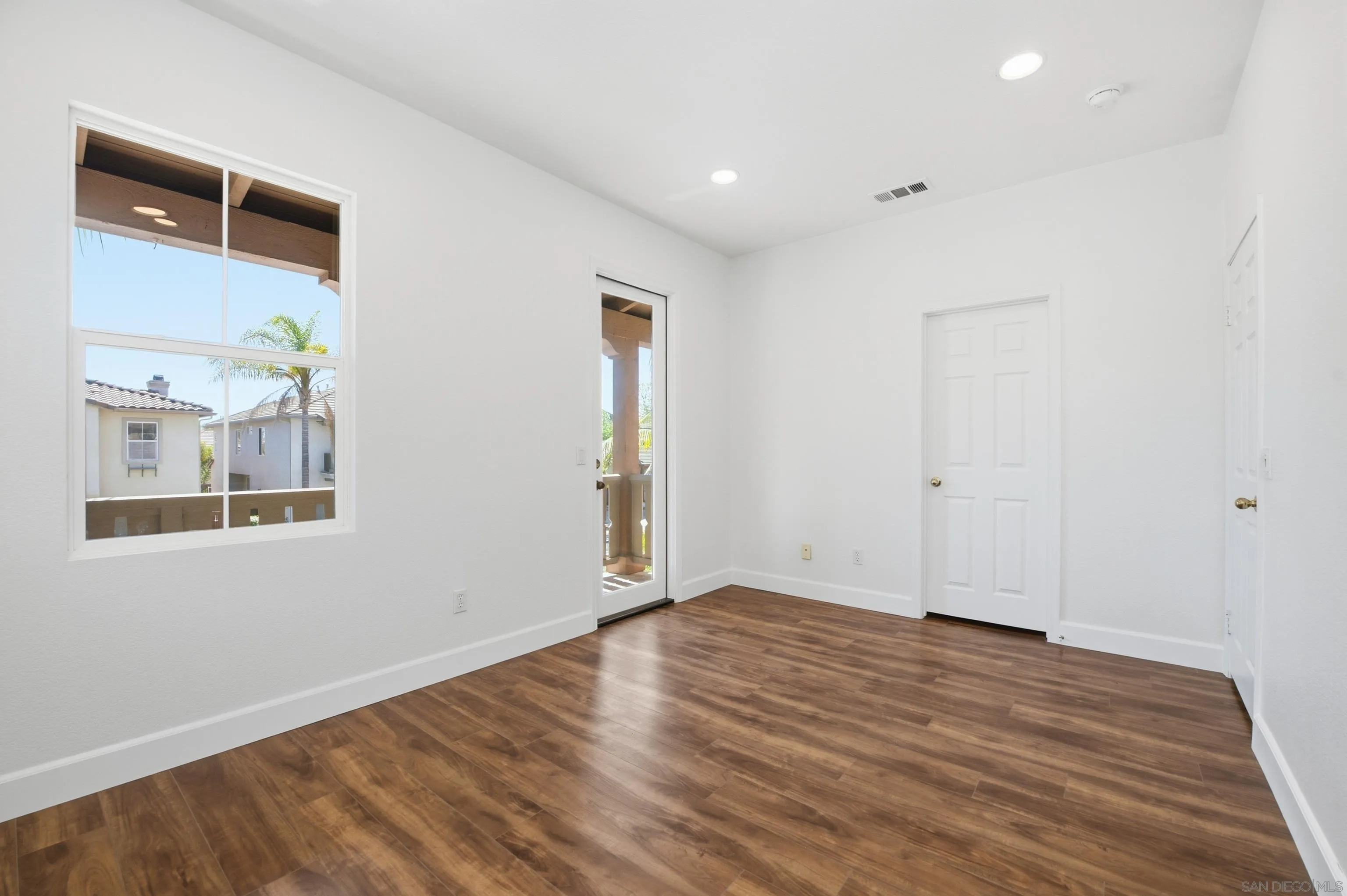 https://cdn.realtyfeed.com/cdn/127/260007068/cb0cffa89d789bb9a9b1942f09a7fdf1.webp