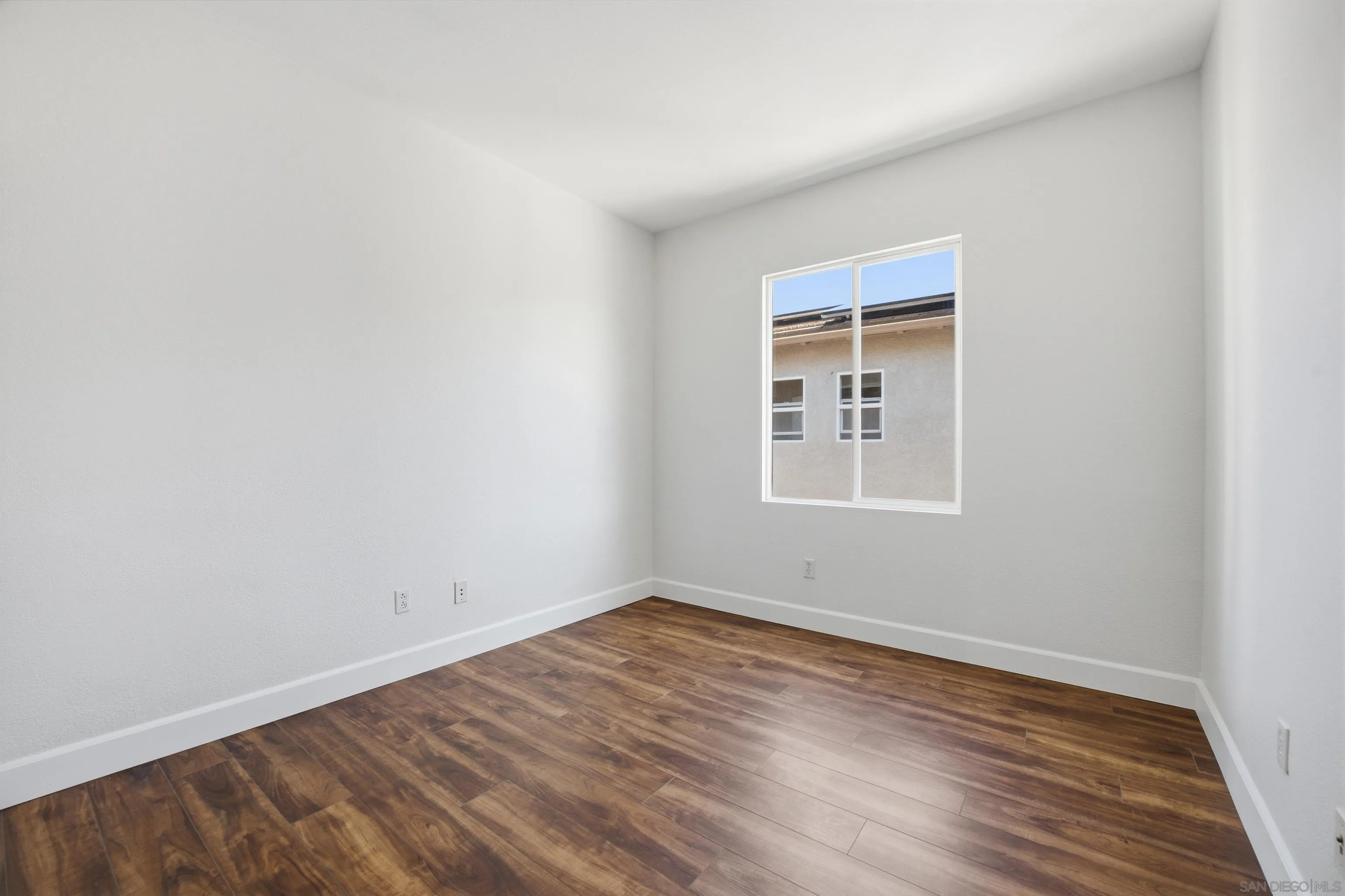 https://cdn.realtyfeed.com/cdn/127/260007068/ce529a23a43d755c8023fc6c3c1a3a67.webp
