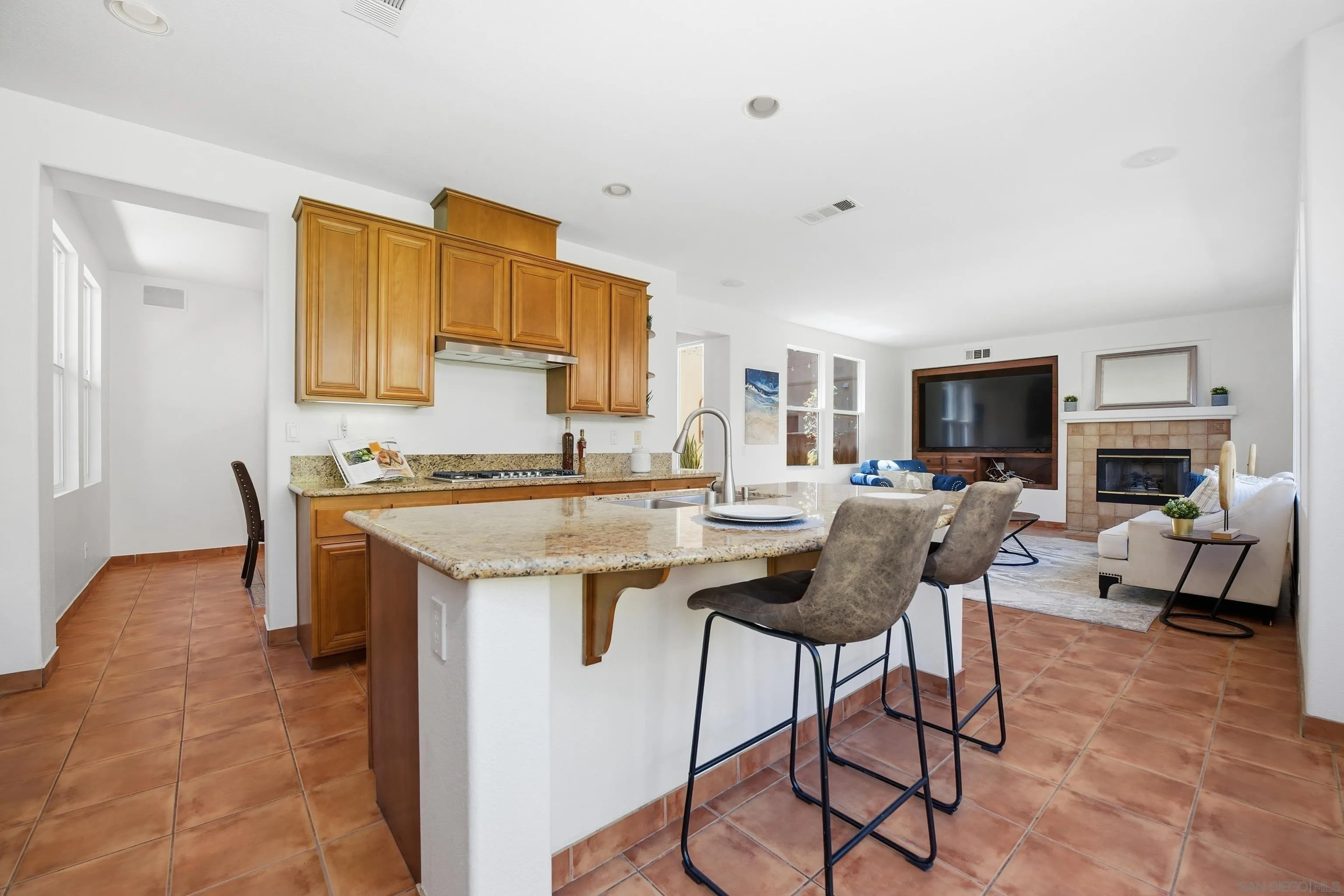 https://cdn.realtyfeed.com/cdn/127/260007068/dca3819fd3e3d86f39ef6d6a5e0b3328.webp