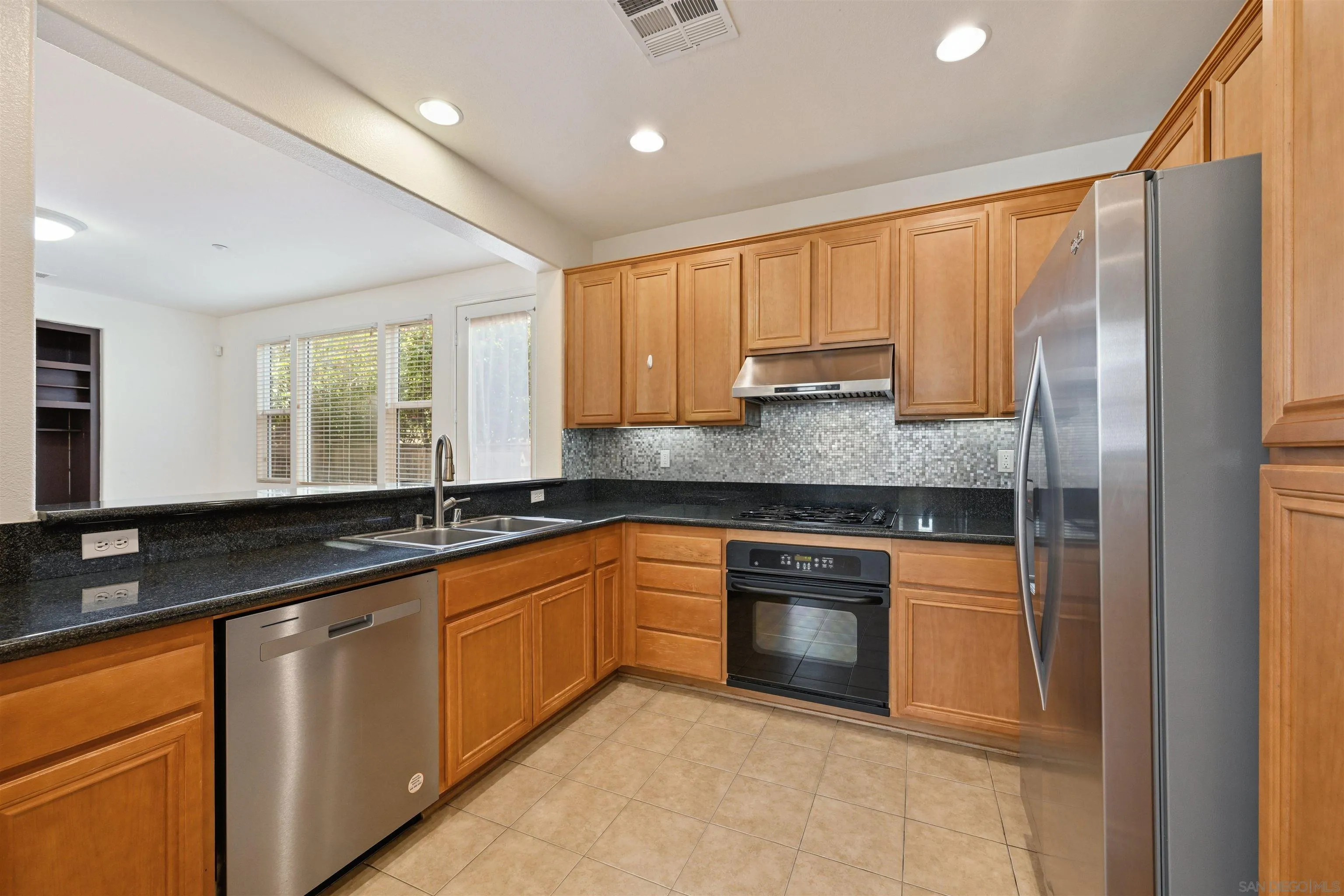 https://cdn.realtyfeed.com/cdn/127/260007069/643734f09be5ff8562c28cf37ca15c48.webp
