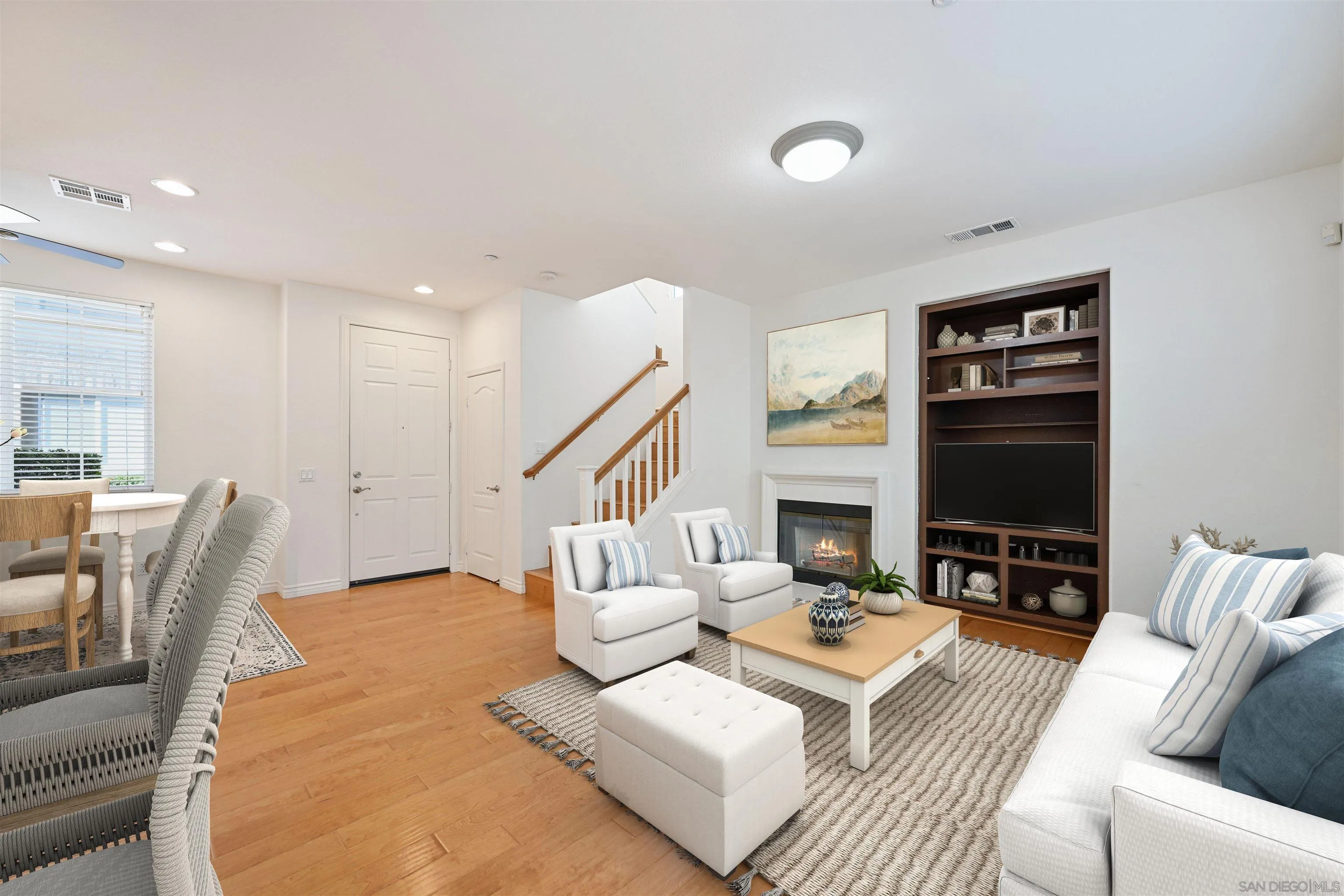 https://cdn.realtyfeed.com/cdn/127/260007069/c7ab582115abf849b9eeacddcf99ba3b.webp