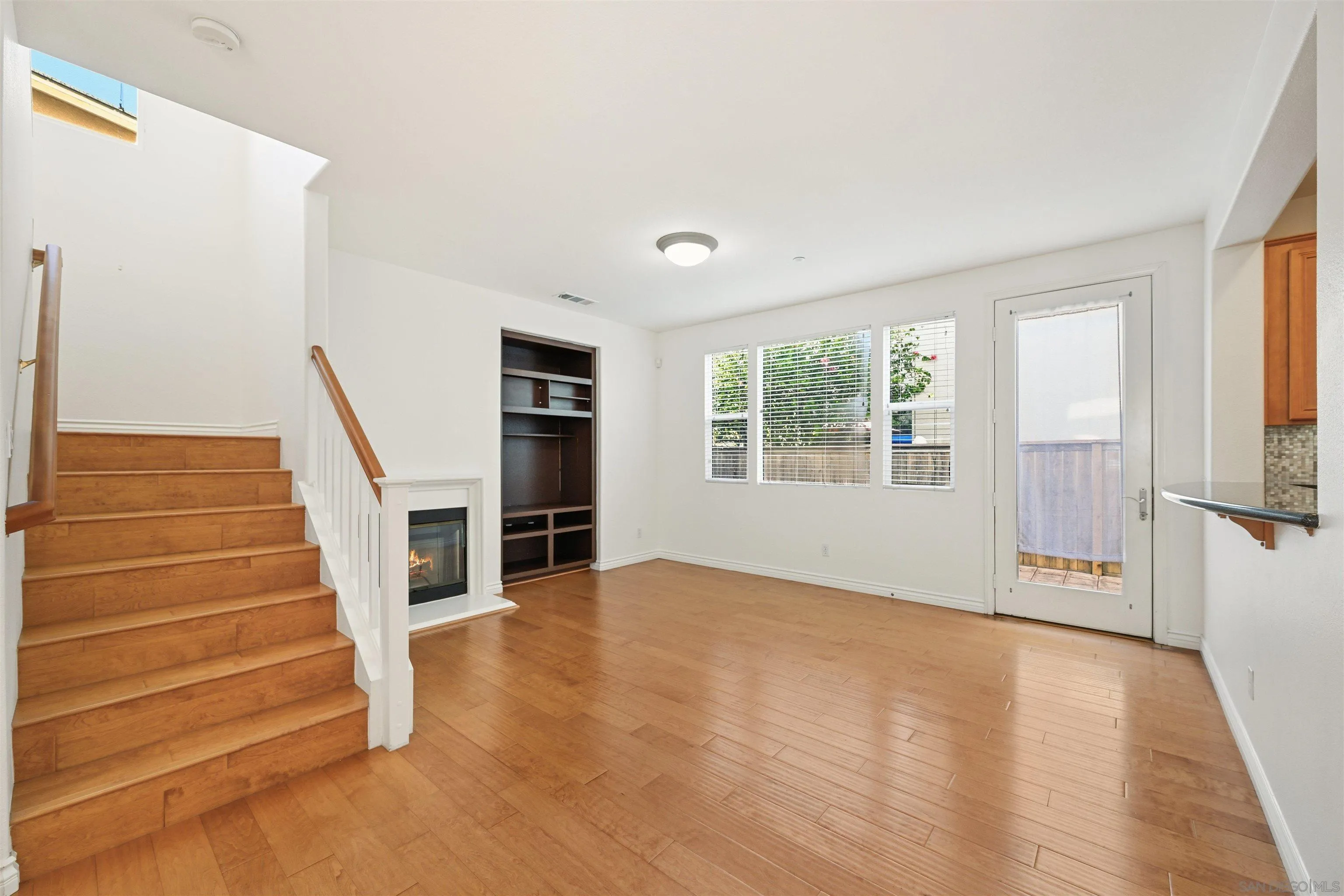https://cdn.realtyfeed.com/cdn/127/260007069/eacb1c31800b8adc0f3be80546f96c30.webp