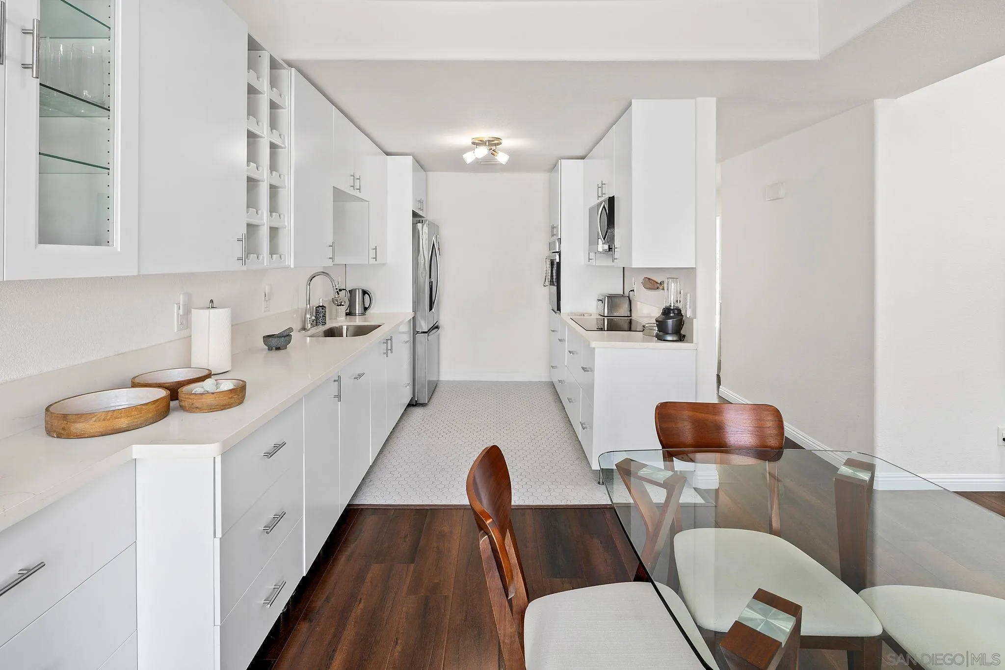 Photo #2: 260007075 Listing: Photo #2