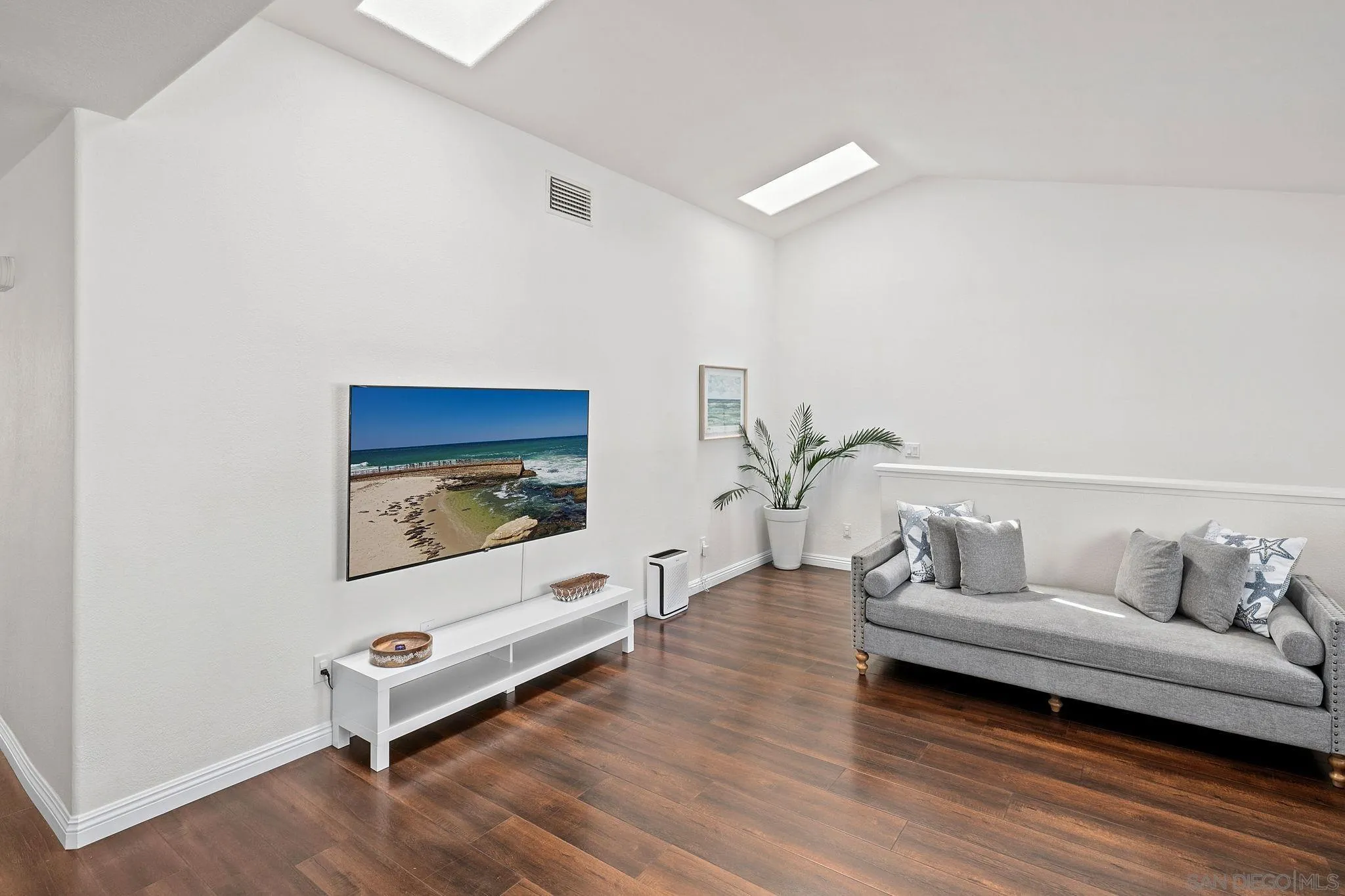 Photo #7: 260007075 Listing: Photo #7