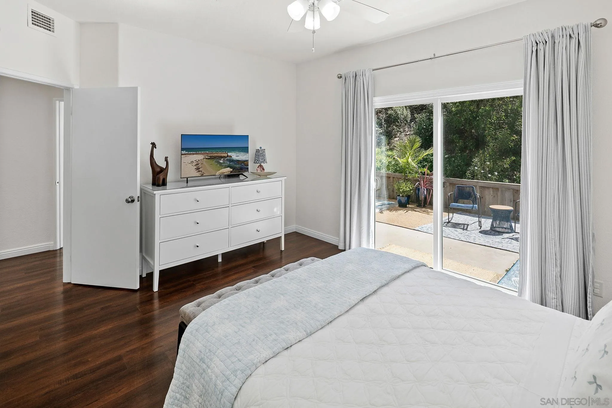 Photo #12: 260007075 Listing: Photo #12