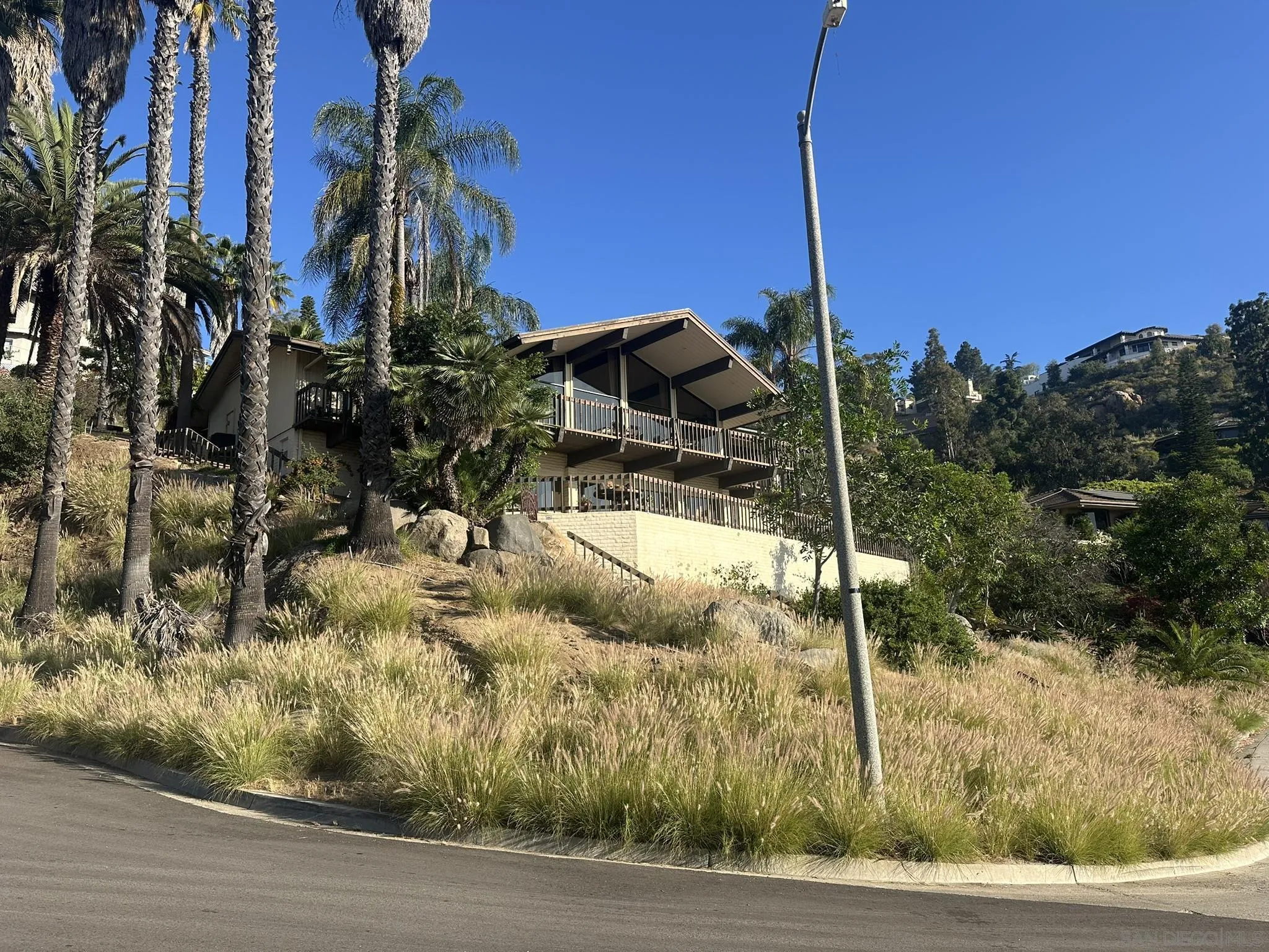 https://cdn.realtyfeed.com/cdn/127/260007078/045d5d634c2473b555683c08d226005f.webp