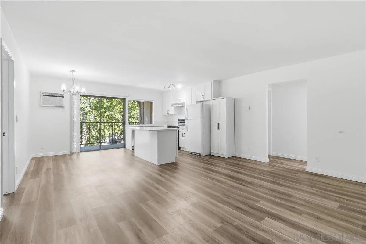 Photo #5: 260007085 Listing: Photo #5