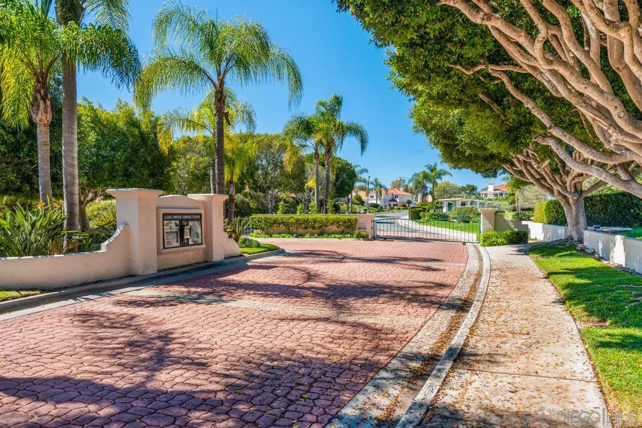 https://cdn.realtyfeed.com/cdn/127/260007087/4f3df62bdfe6afc3d18ce77c664acb32.webp