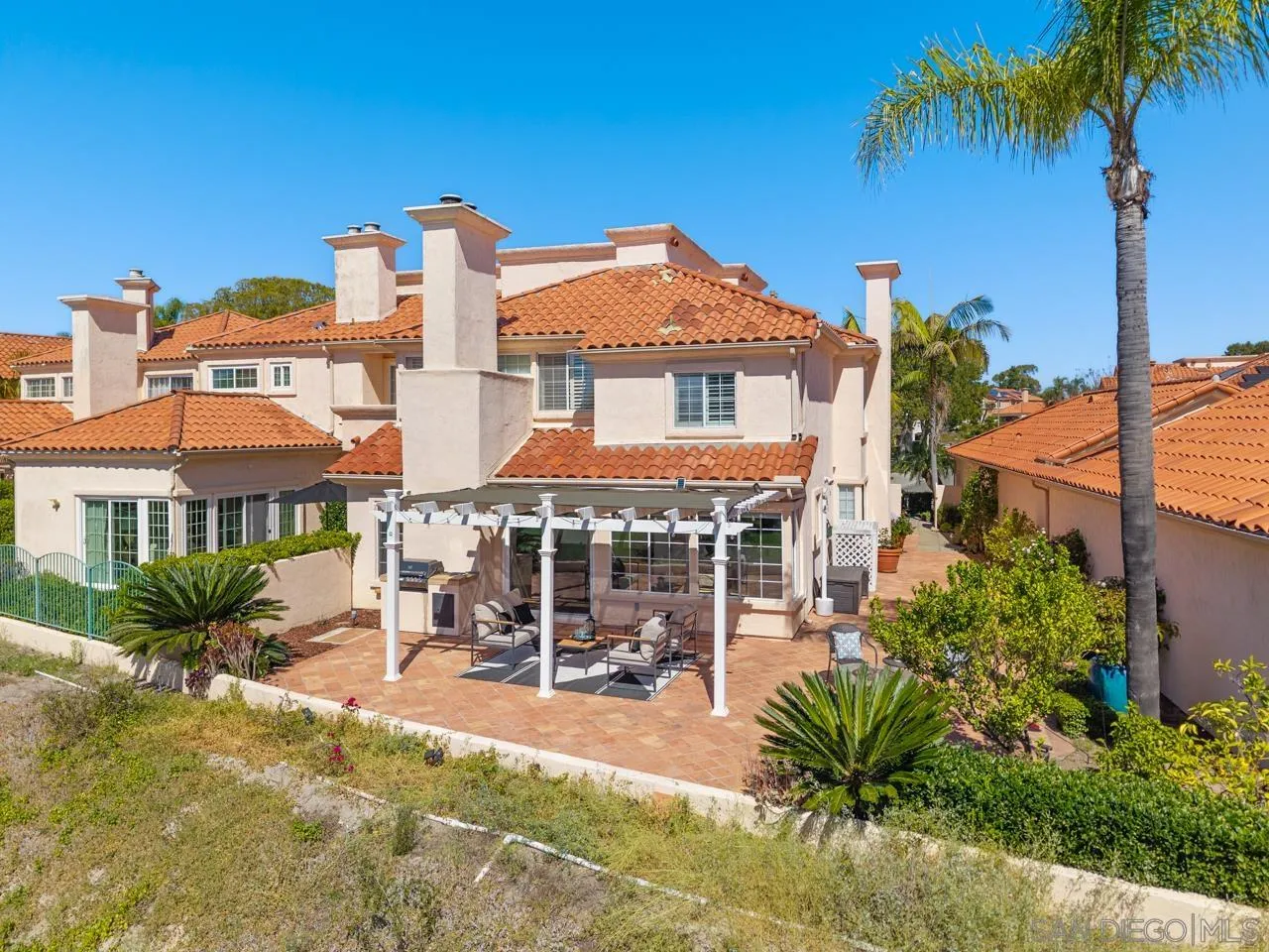 https://cdn.realtyfeed.com/cdn/127/260007087/b43189faf12c4d87e36697b791143798.webp