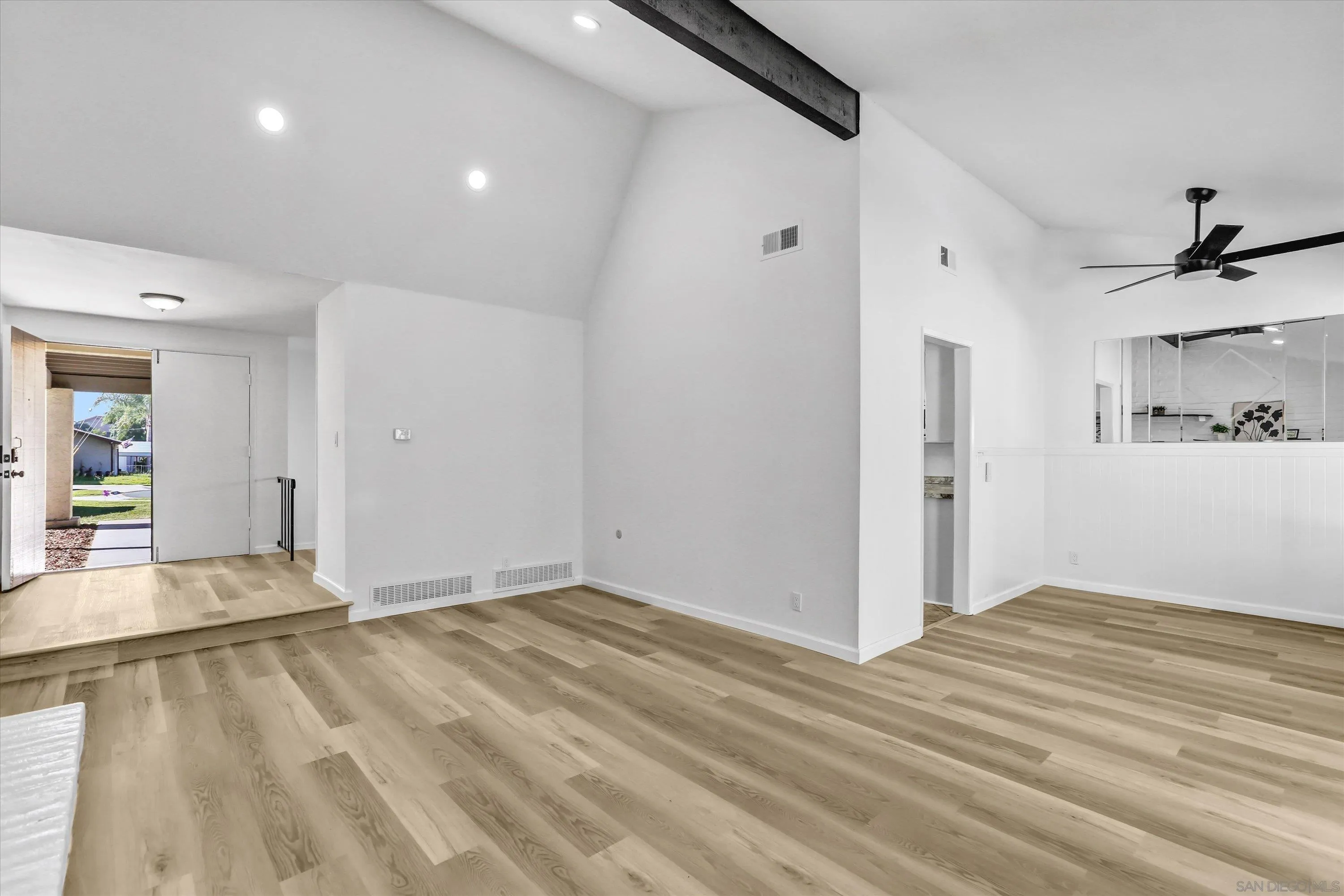 https://cdn.realtyfeed.com/cdn/127/260007089/0212a4092171e6a32371e4b7ef1b0050.webp