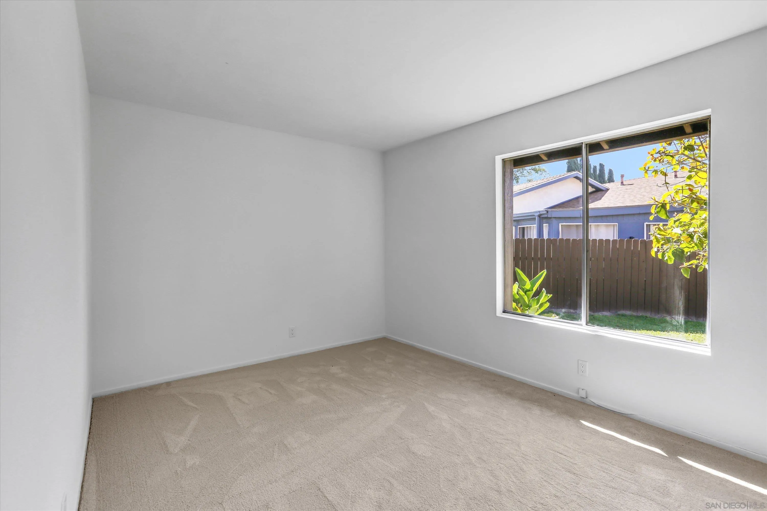 https://cdn.realtyfeed.com/cdn/127/260007089/33c13cf87e5dfdd1910289a89cf99f99.webp