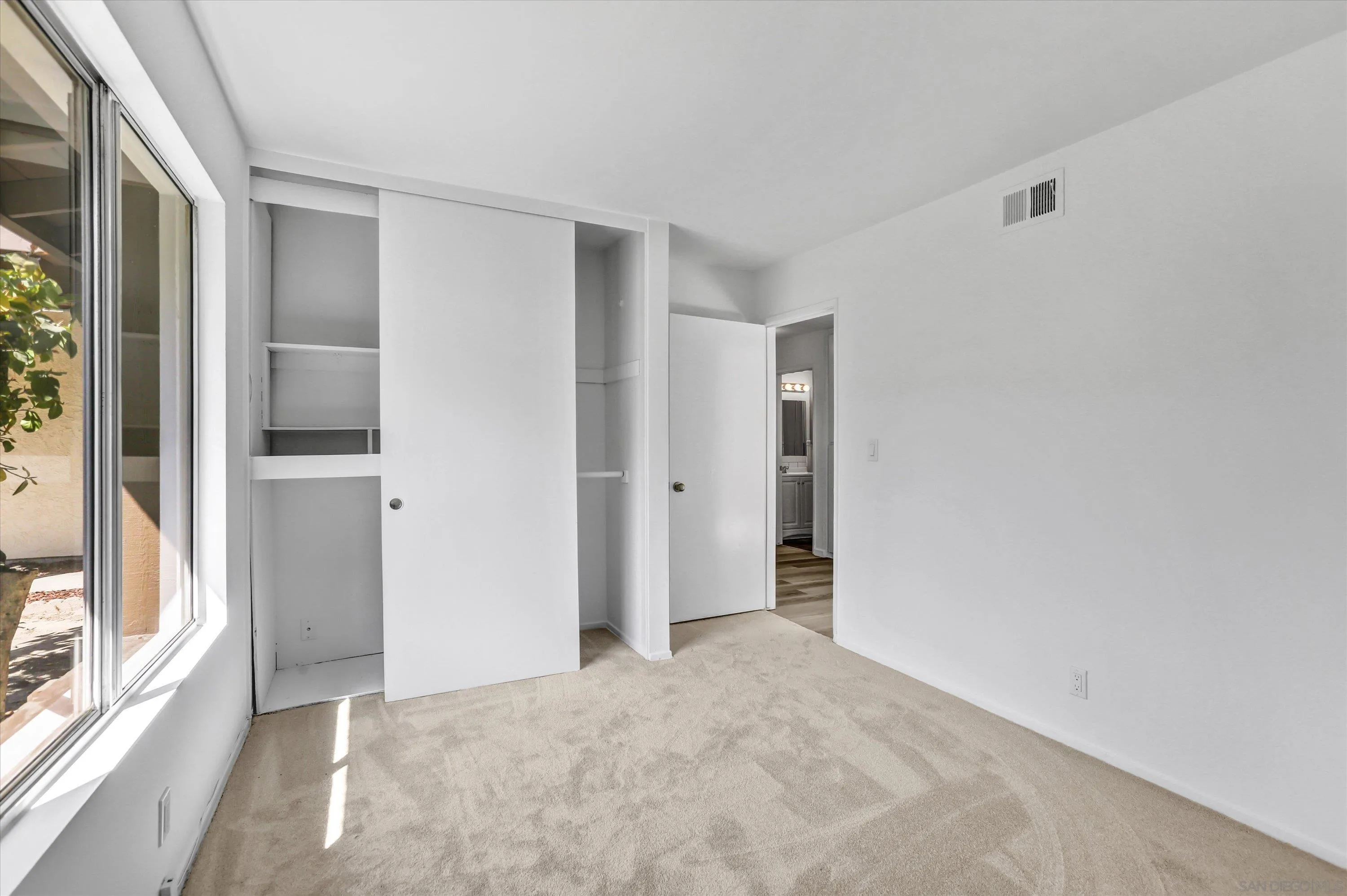 https://cdn.realtyfeed.com/cdn/127/260007089/3481dd213061d37ac7a1b05bdd237ec9.webp