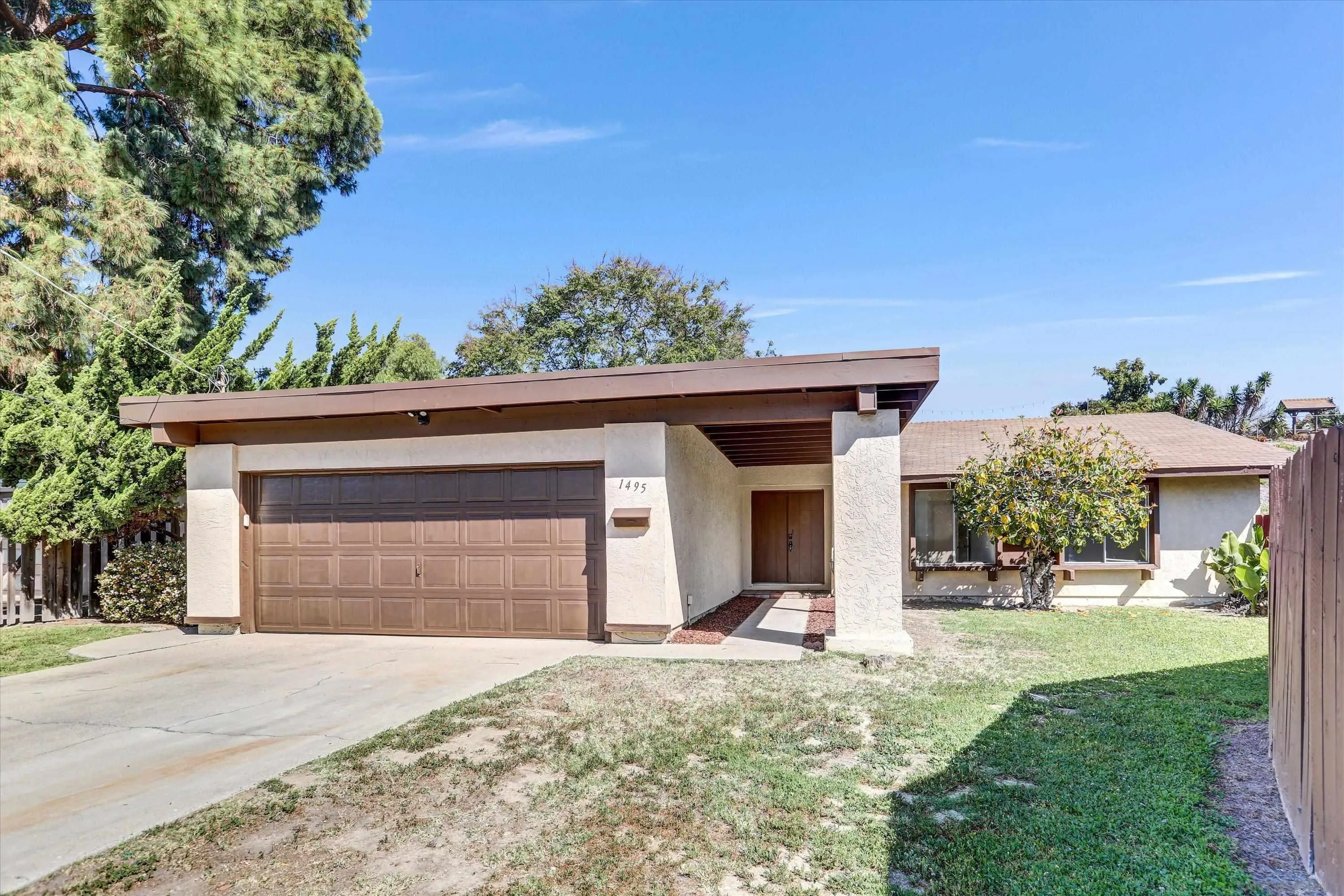 https://cdn.realtyfeed.com/cdn/127/260007089/8e6dcd93f1ff7d84483f7d275013903d.webp
