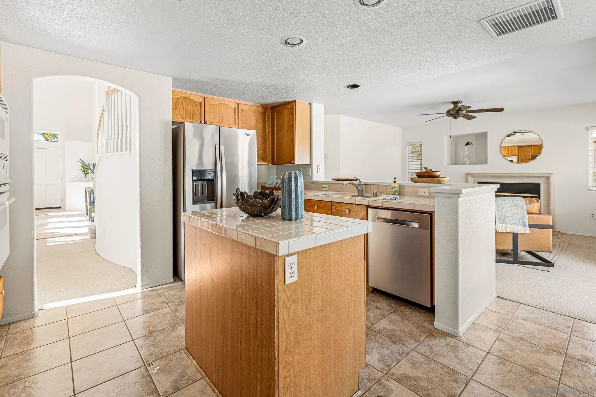 https://cdn.realtyfeed.com/cdn/127/260007094/7f174286f94a750aa745c3bb2f7a500b.webp
