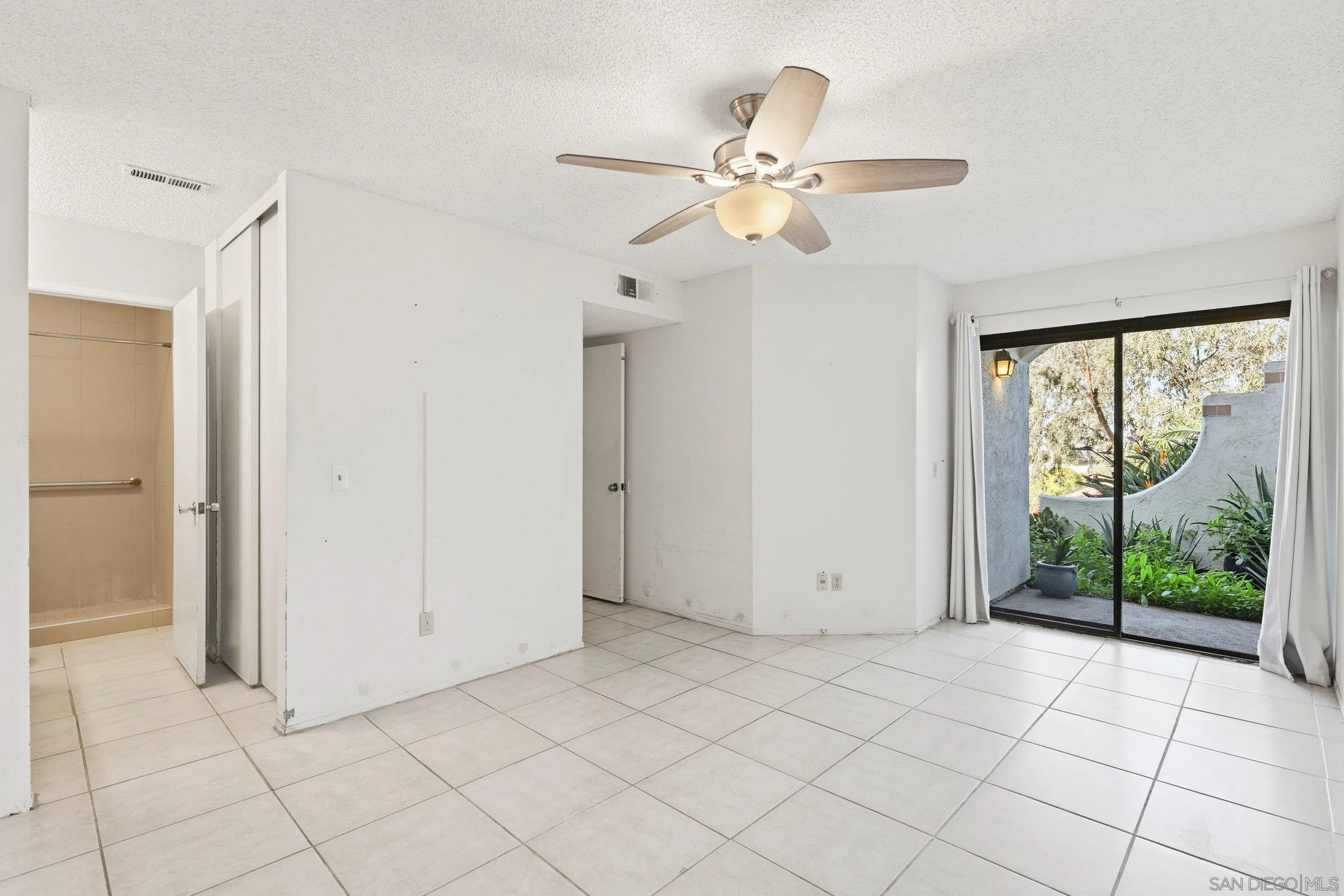 Photo #15: 260007096 Listing: Photo #15