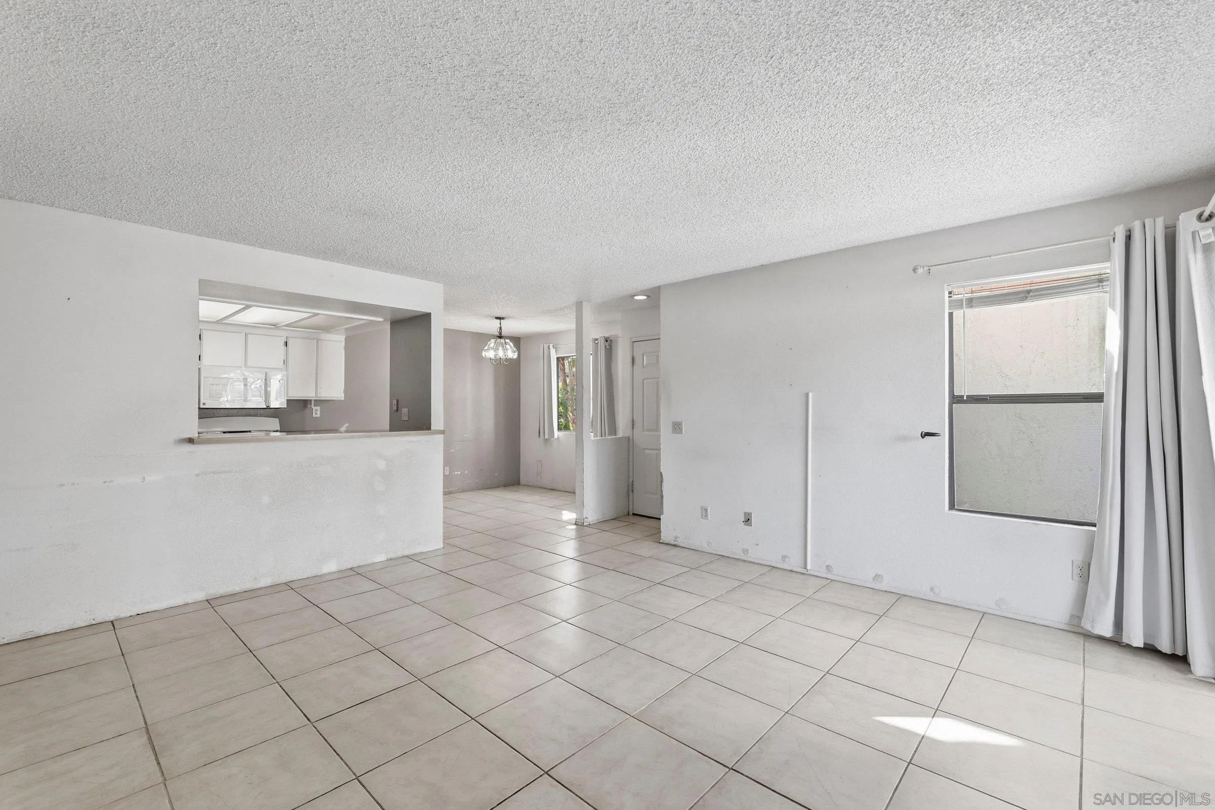 Photo #7: 260007096 Listing: Photo #7
