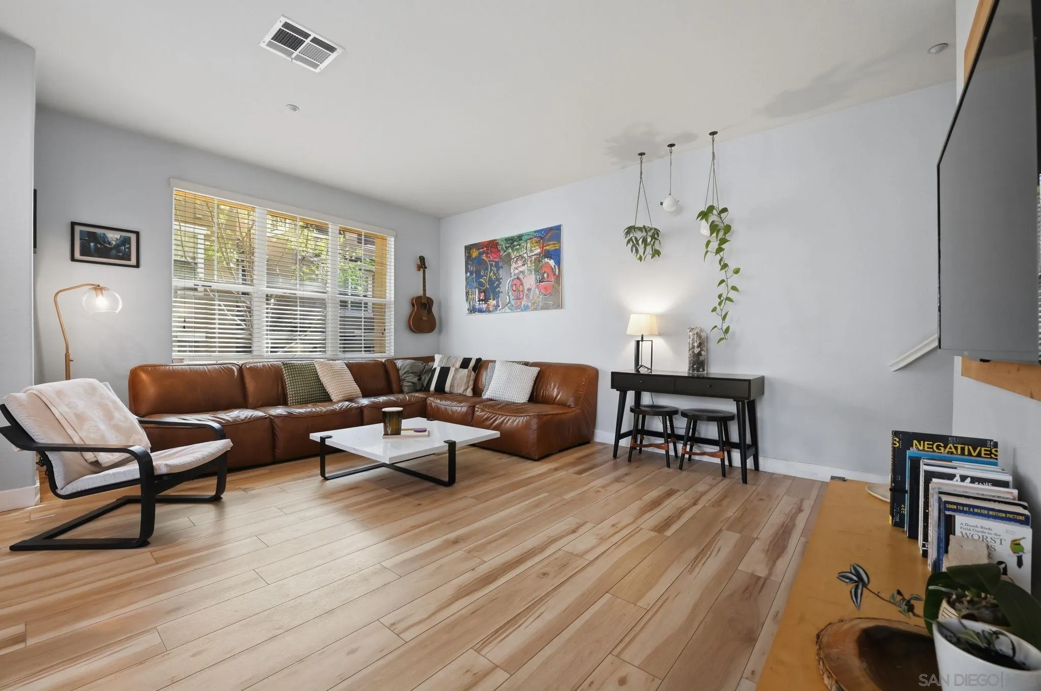 Photo #3: 260007102 Listing: Photo #3