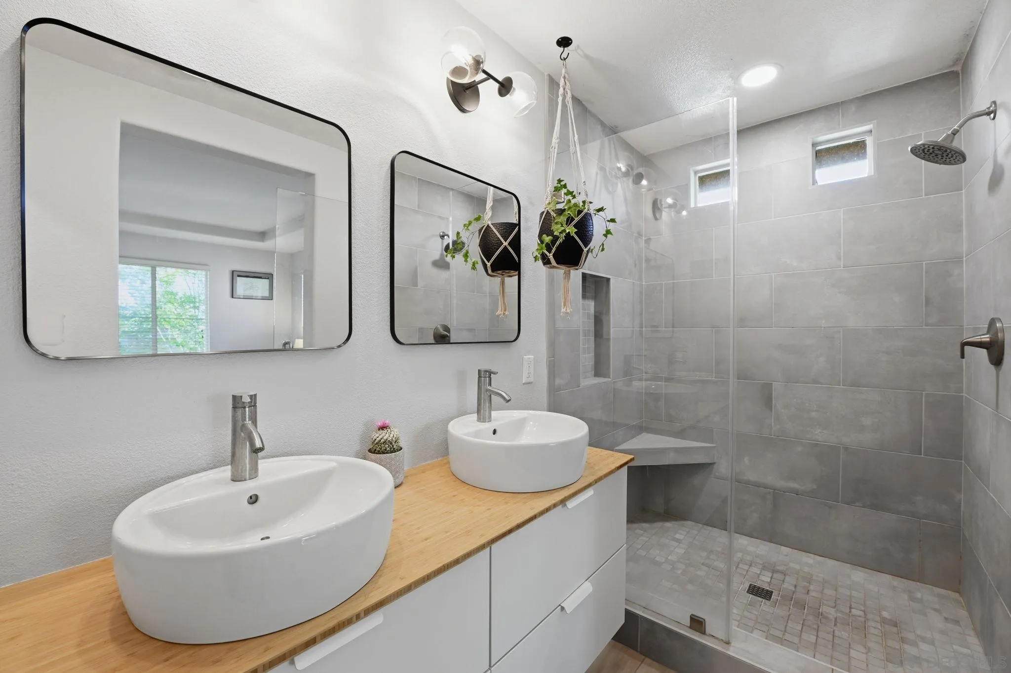 Photo #21: 260007102 Listing: Photo #21