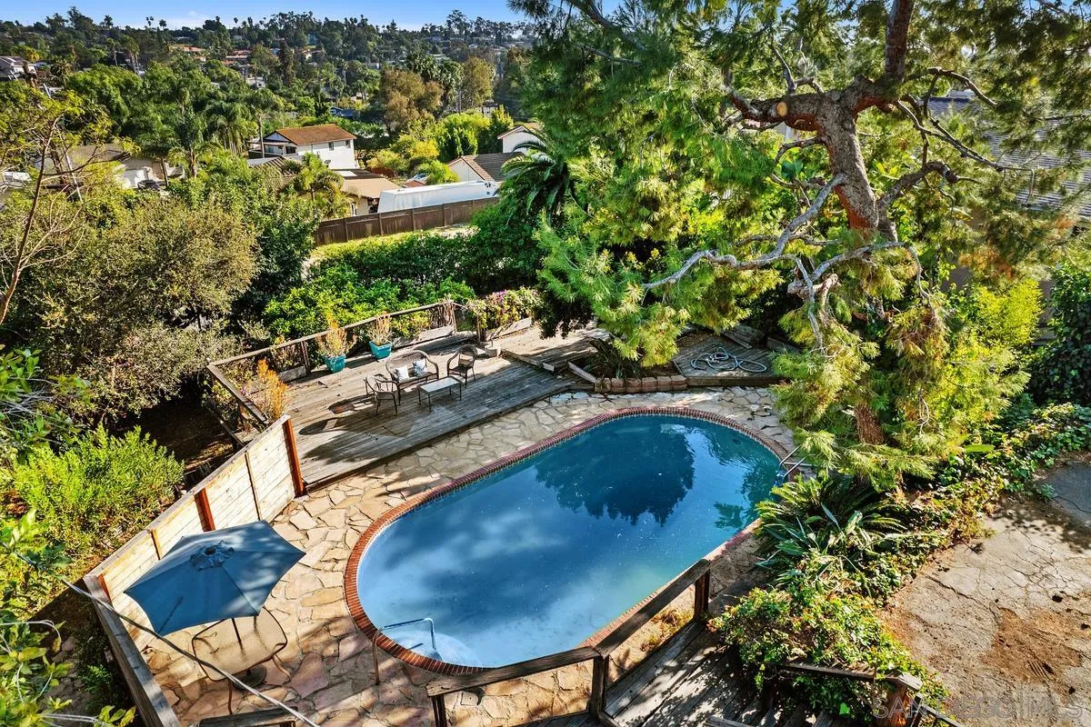 https://cdn.realtyfeed.com/cdn/127/260007103/11ef2e10a8bdc90c25fa75ac84d37c13.webp