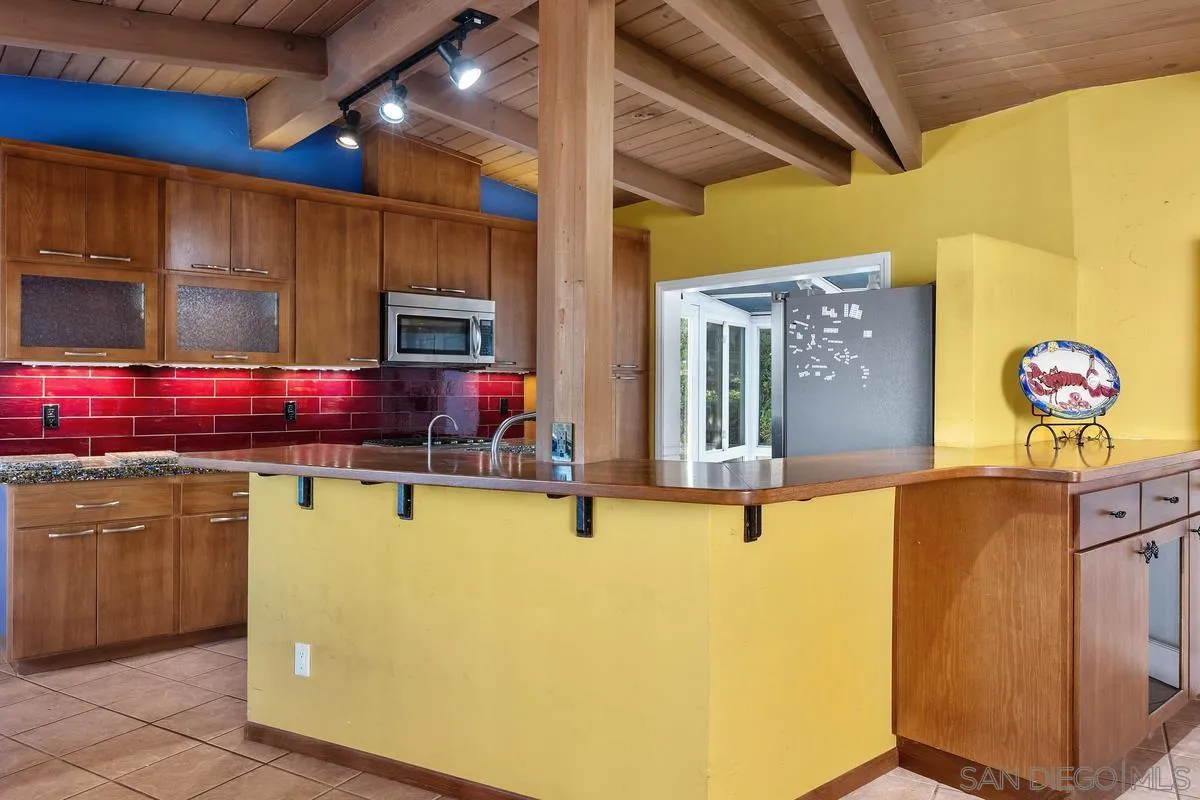 https://cdn.realtyfeed.com/cdn/127/260007103/159739a6bd9f6ffff590549a93b80627.webp