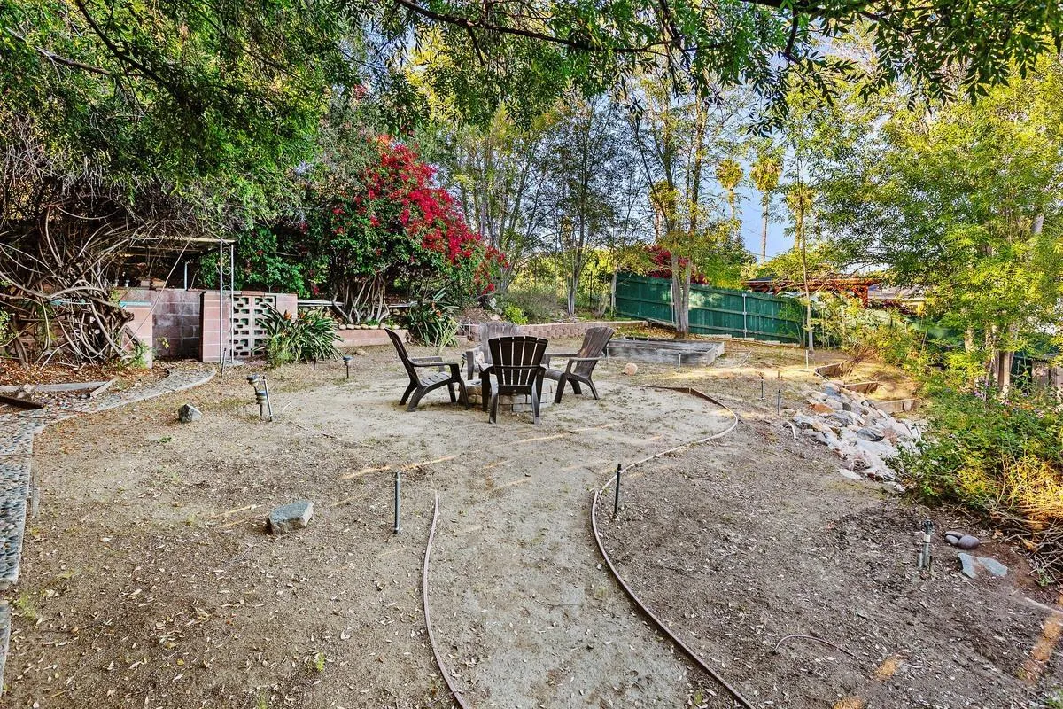 https://cdn.realtyfeed.com/cdn/127/260007103/1f1970e9687f8eacfb7820a36fea8cc3.webp