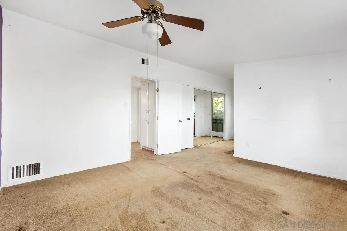 https://cdn.realtyfeed.com/cdn/127/260007103/66248d5a86e519895db92962ce7c738c.webp