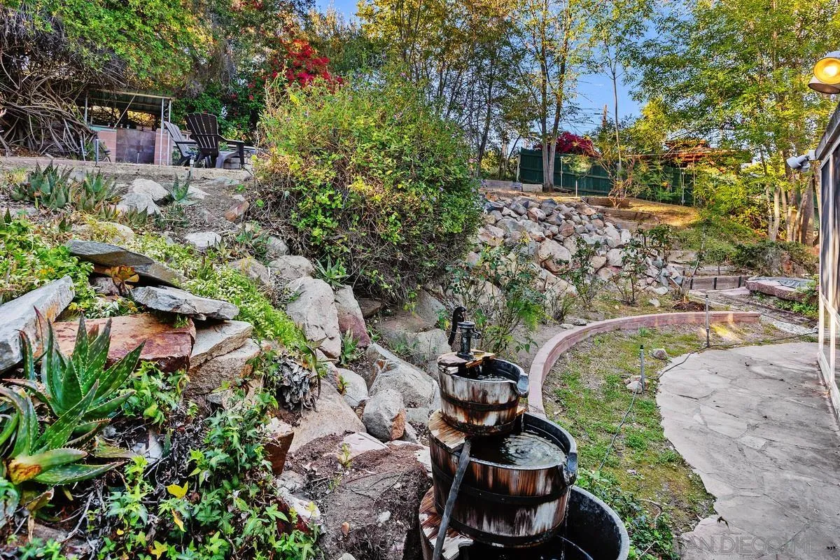 https://cdn.realtyfeed.com/cdn/127/260007103/b662d09bd4098aa1a291356288507eaa.webp