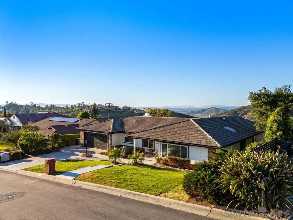 https://cdn.realtyfeed.com/cdn/127/260007104/090388aae7e879472e77a6500c40f866.webp