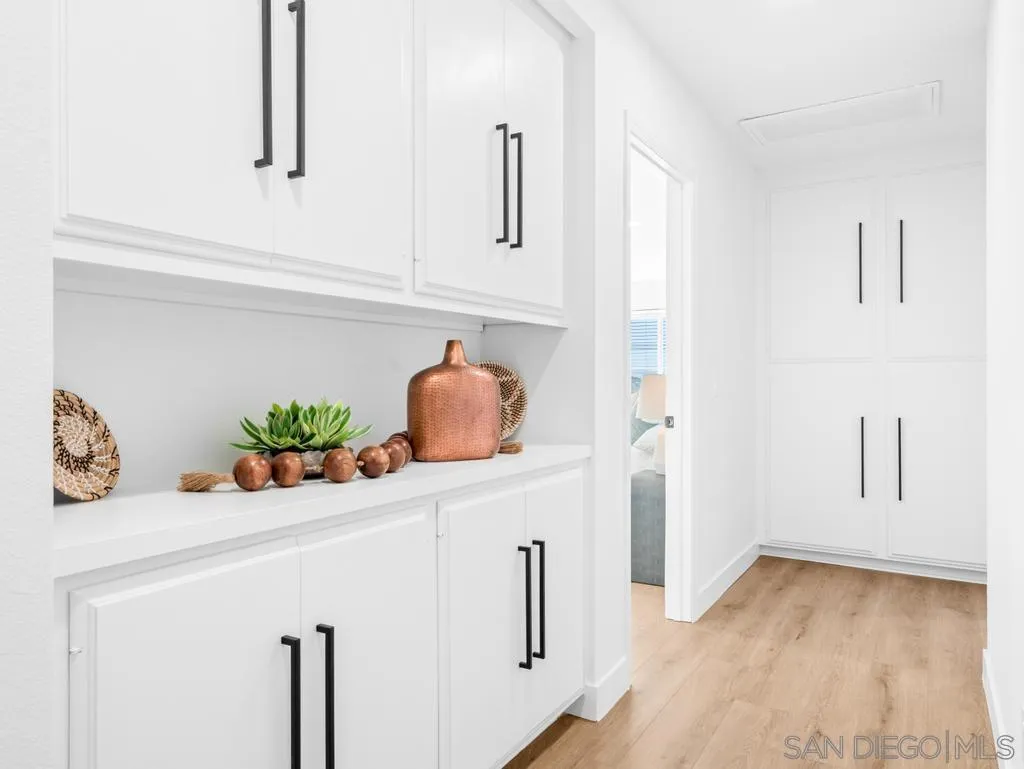 https://cdn.realtyfeed.com/cdn/127/260007104/3b90b99baf19104181016ef64ef8c8b1.webp