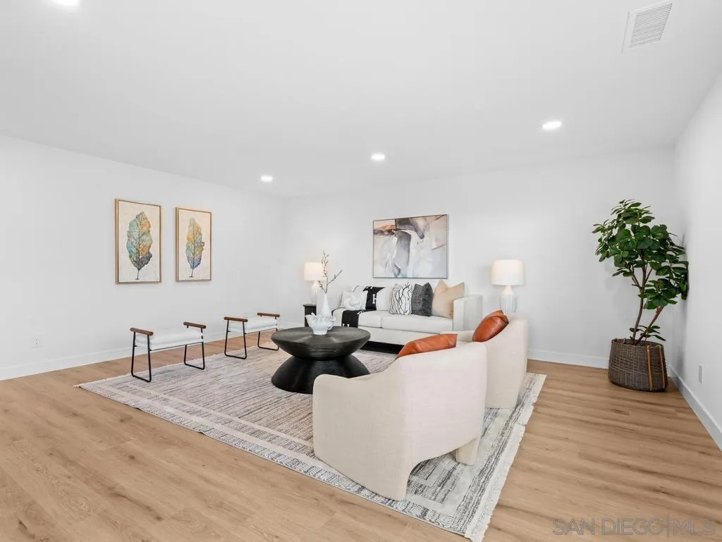 https://cdn.realtyfeed.com/cdn/127/260007104/51e7058bb08b3c284c2f630f3e7c4a20.webp