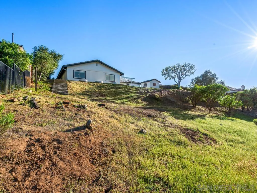 https://cdn.realtyfeed.com/cdn/127/260007104/617a19bd0a023d807c58bebd1731dc96.webp