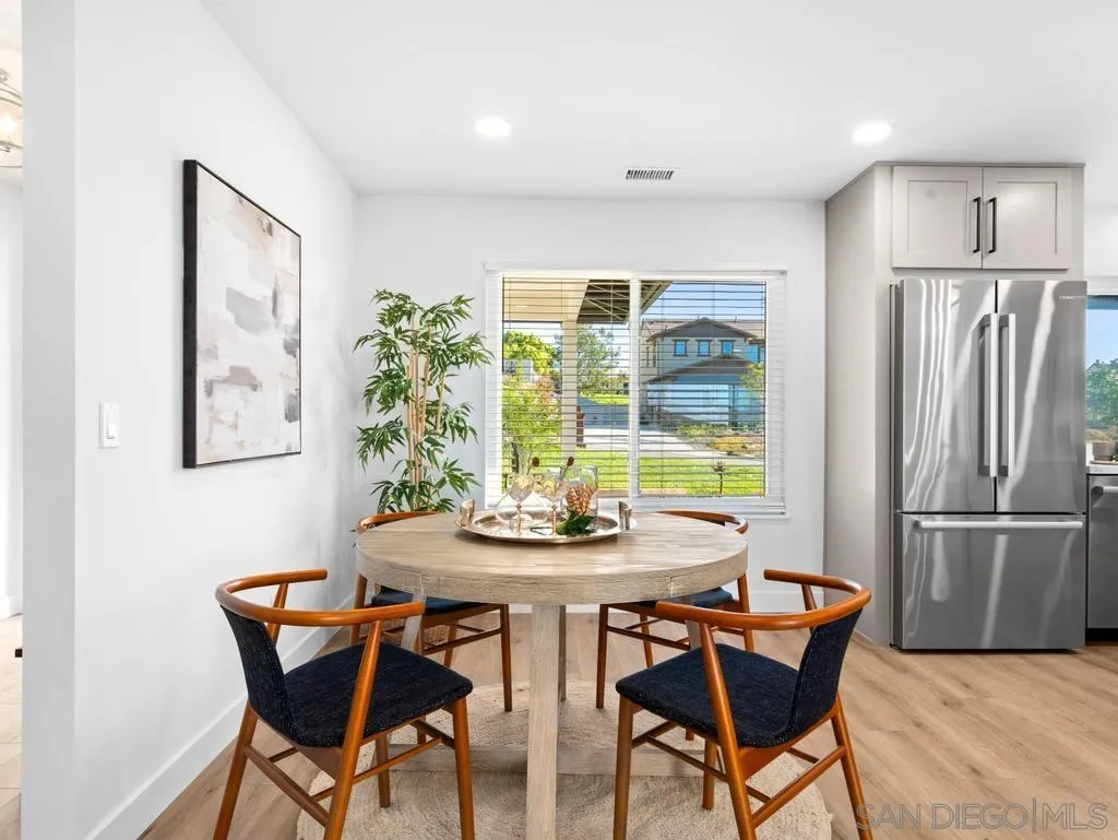 https://cdn.realtyfeed.com/cdn/127/260007104/75076a6f9f2a4a70a8a35da67c77aaf4.webp