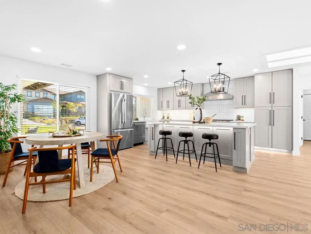 https://cdn.realtyfeed.com/cdn/127/260007104/9b759b2fe59f1742c66950a879db2d28.webp