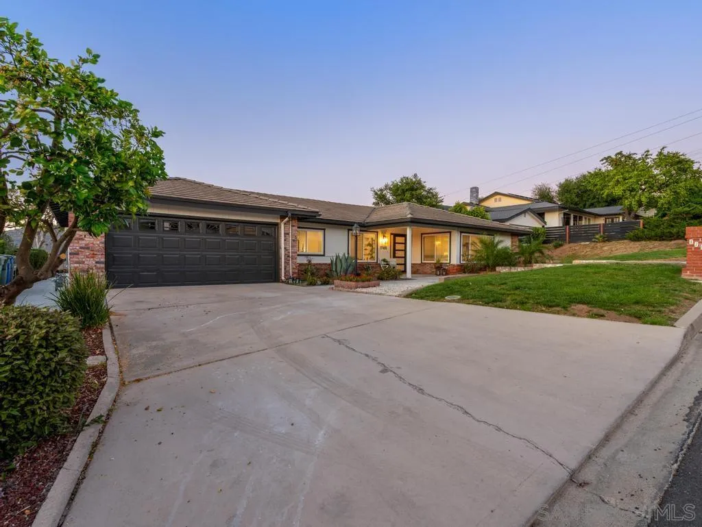 https://cdn.realtyfeed.com/cdn/127/260007104/e240d41f7371b431e790a665b12382a8.webp