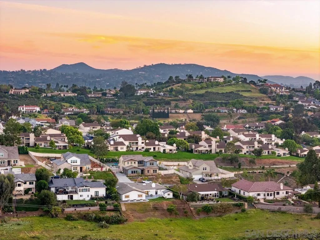 https://cdn.realtyfeed.com/cdn/127/260007104/f6fc8240279224c151f3ed69cfb07c0f.webp