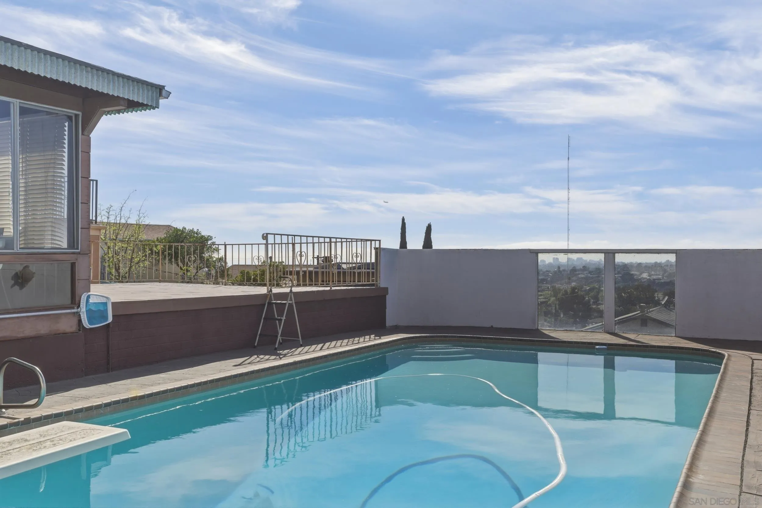 https://cdn.realtyfeed.com/cdn/127/260007110/185dce23a3467179abe8b37b26ce6d04.webp