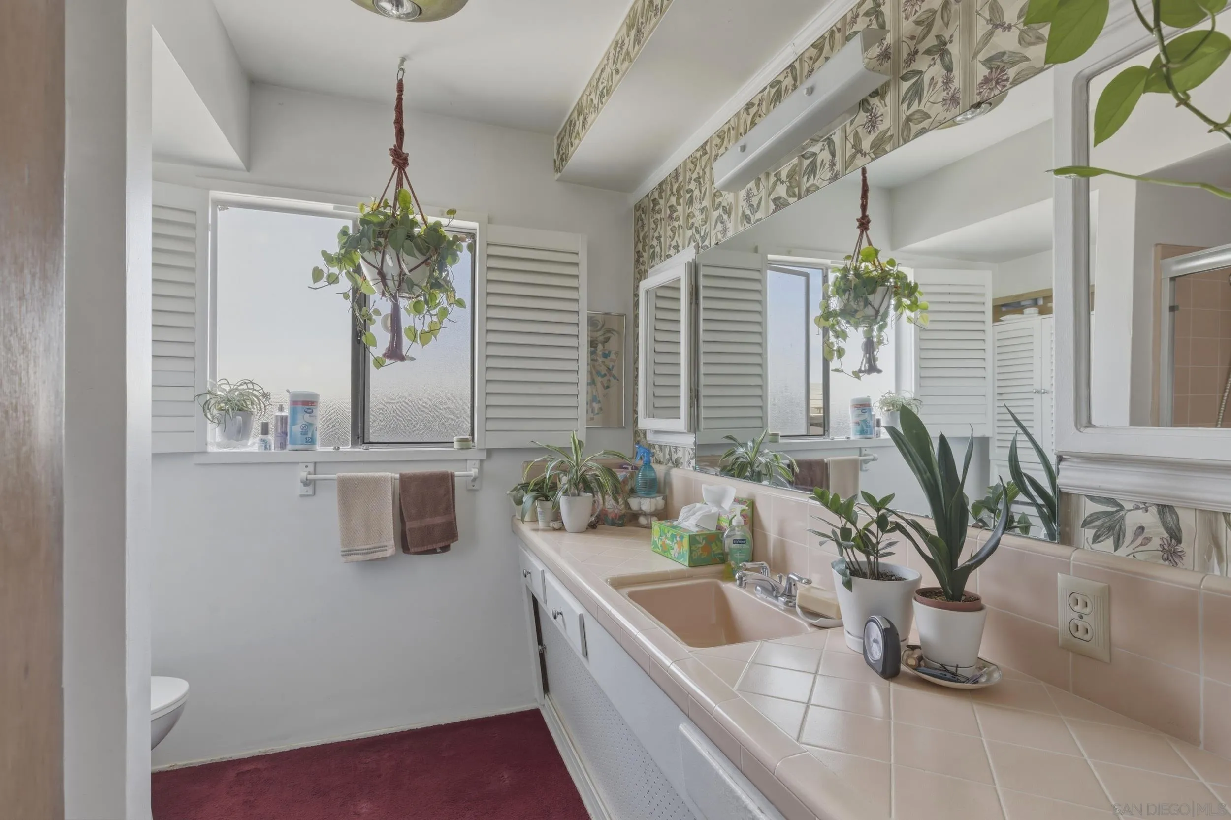 https://cdn.realtyfeed.com/cdn/127/260007110/912478fb979078e27ccb51f79b097e9c.webp
