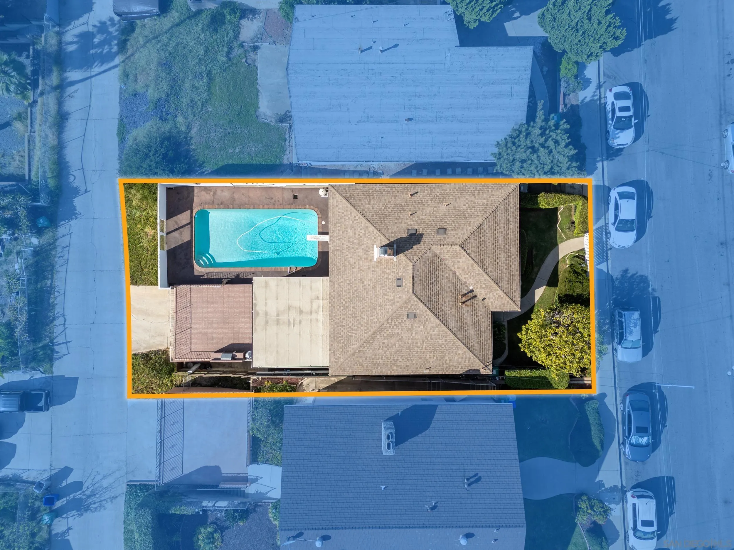 https://cdn.realtyfeed.com/cdn/127/260007110/c38d1e227d73df83fc57b9412604fc39.webp