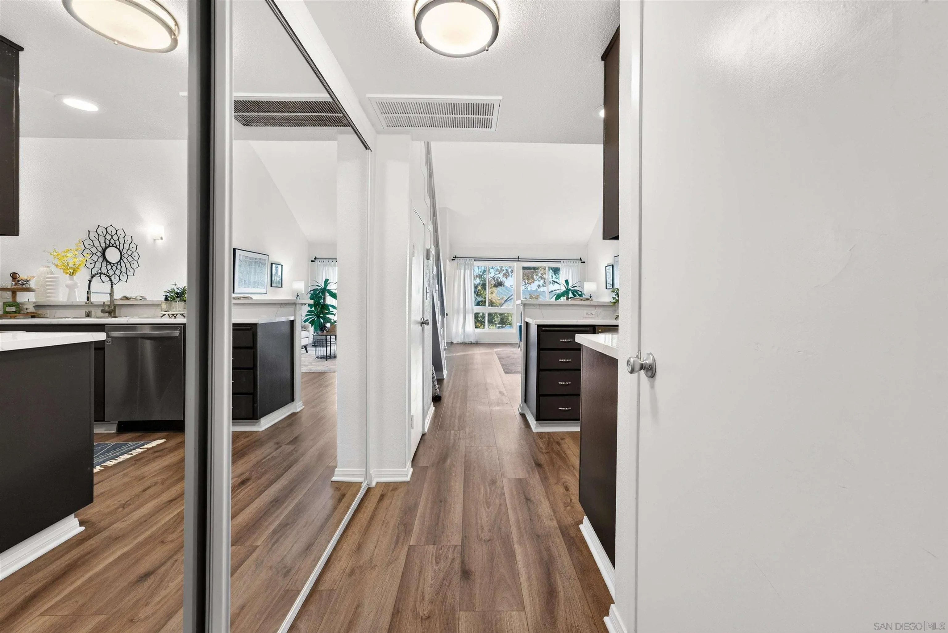 Photo #23: 260007112 Listing: Photo #23