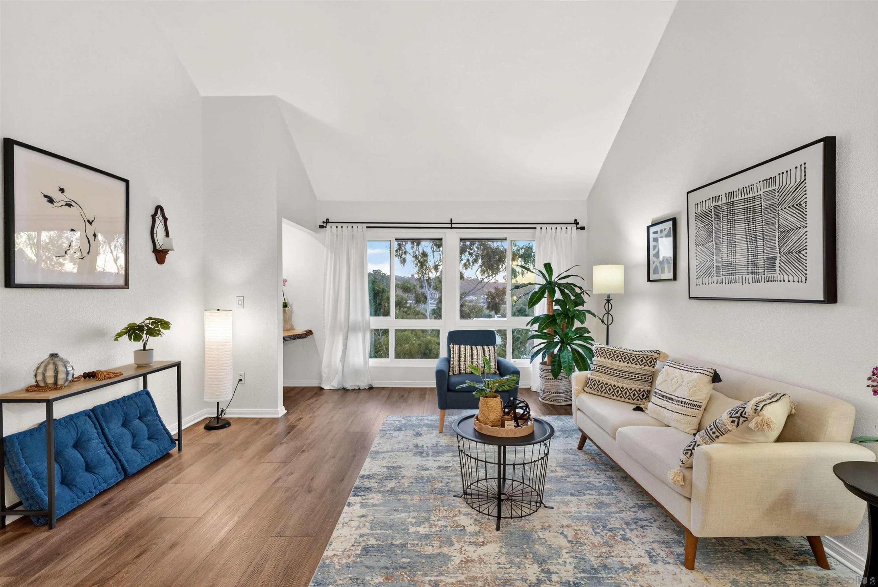 Photo #3: 260007112 Listing: Photo #3