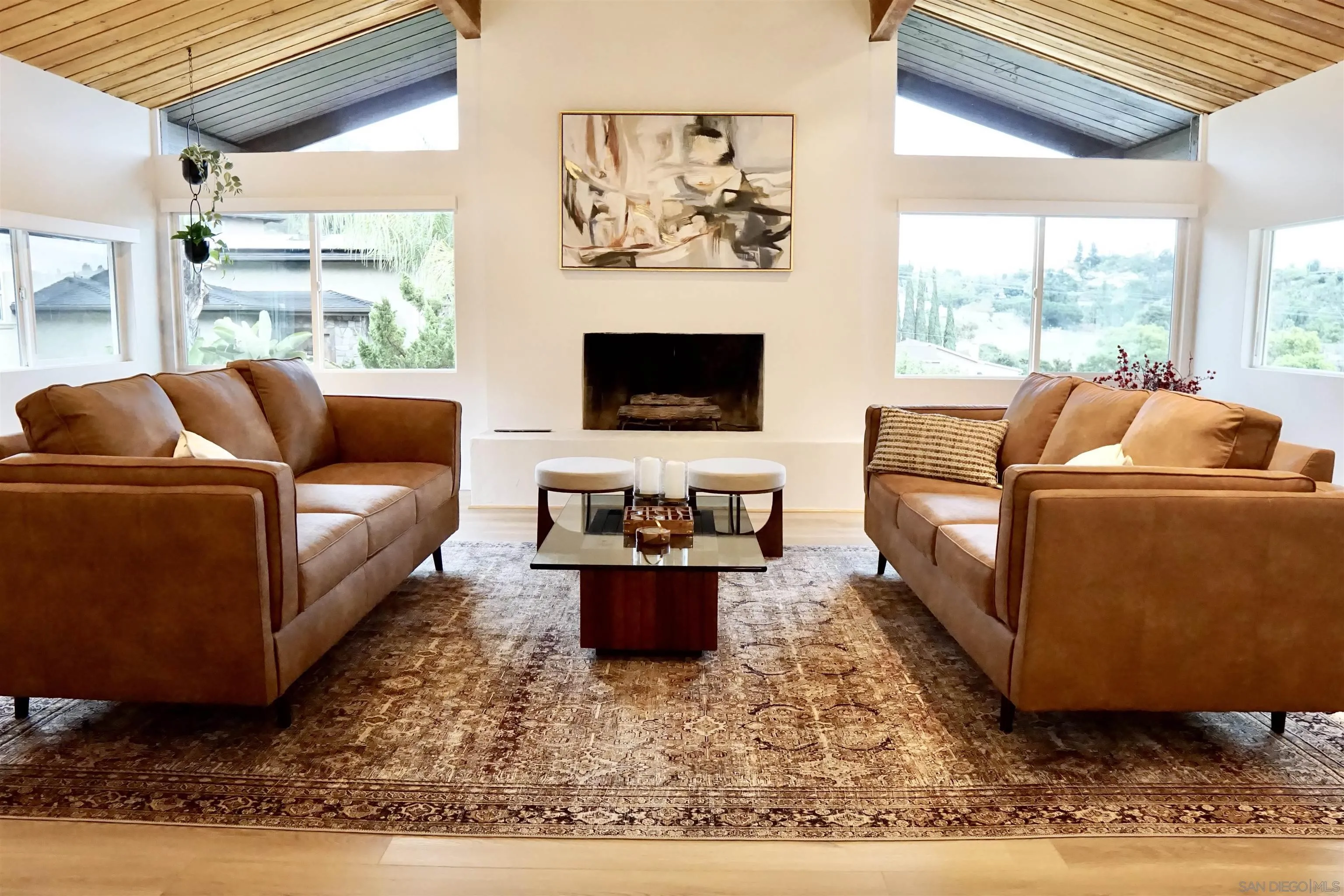 https://cdn.realtyfeed.com/cdn/127/260007113/16cc5f817caa728a466c2132e428158a.webp