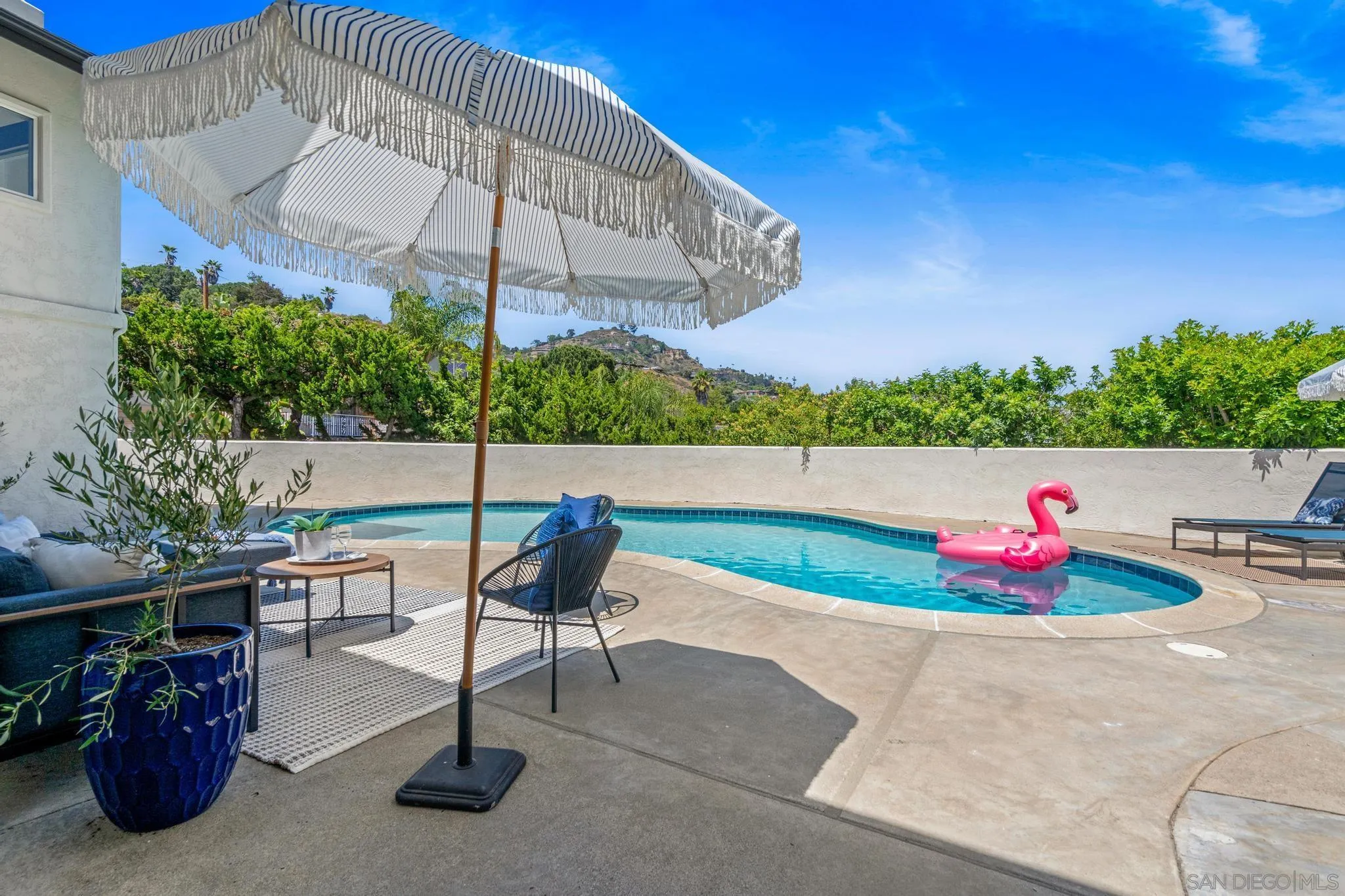 https://cdn.realtyfeed.com/cdn/127/260007113/9e62faec8742ac6d160e821379227383.webp