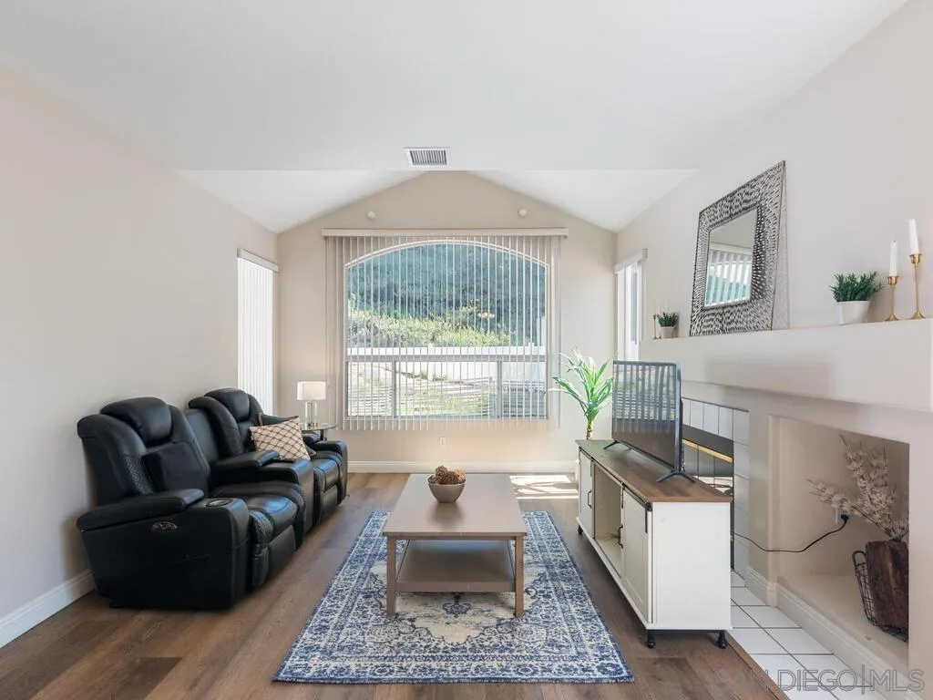 Photo #5: 260007115 Listing: Photo #5